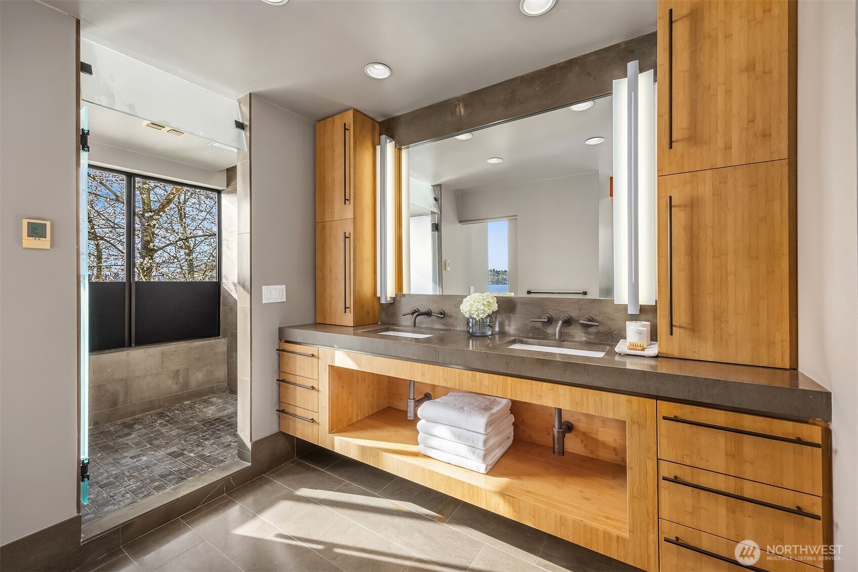 7703 W Mercer Way , Mercer Island, WA 98040