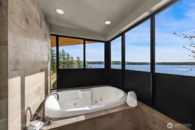 7703 W Mercer Way , Mercer Island, WA 98040 - Photo 23