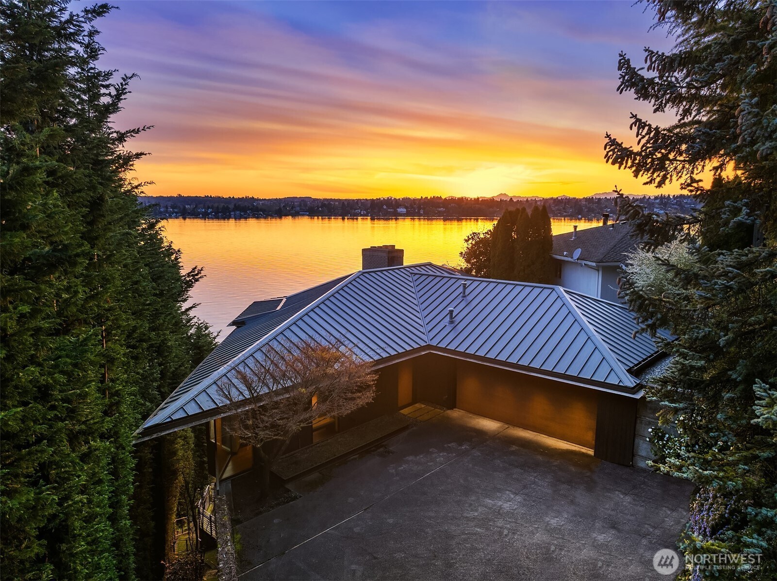 7703 W Mercer Way , Mercer Island, WA 98040