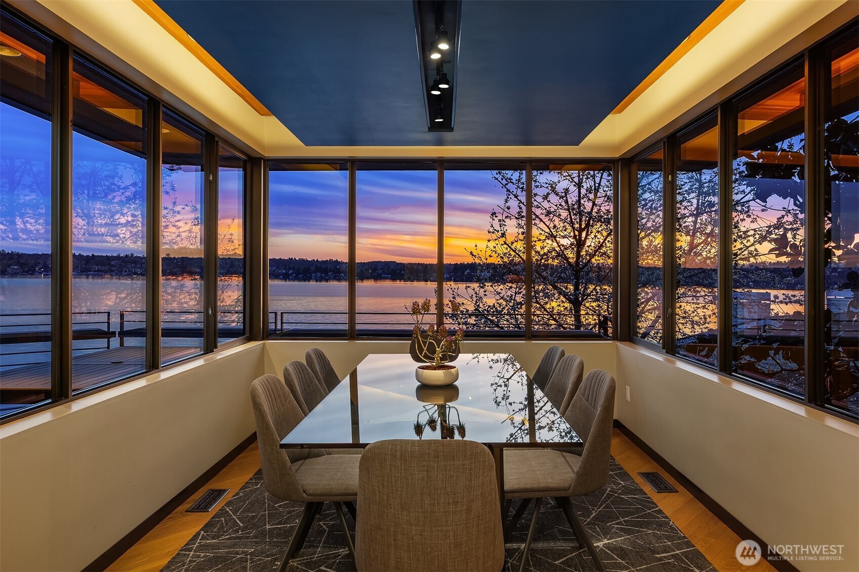 7703 W Mercer Way , Mercer Island, WA 98040