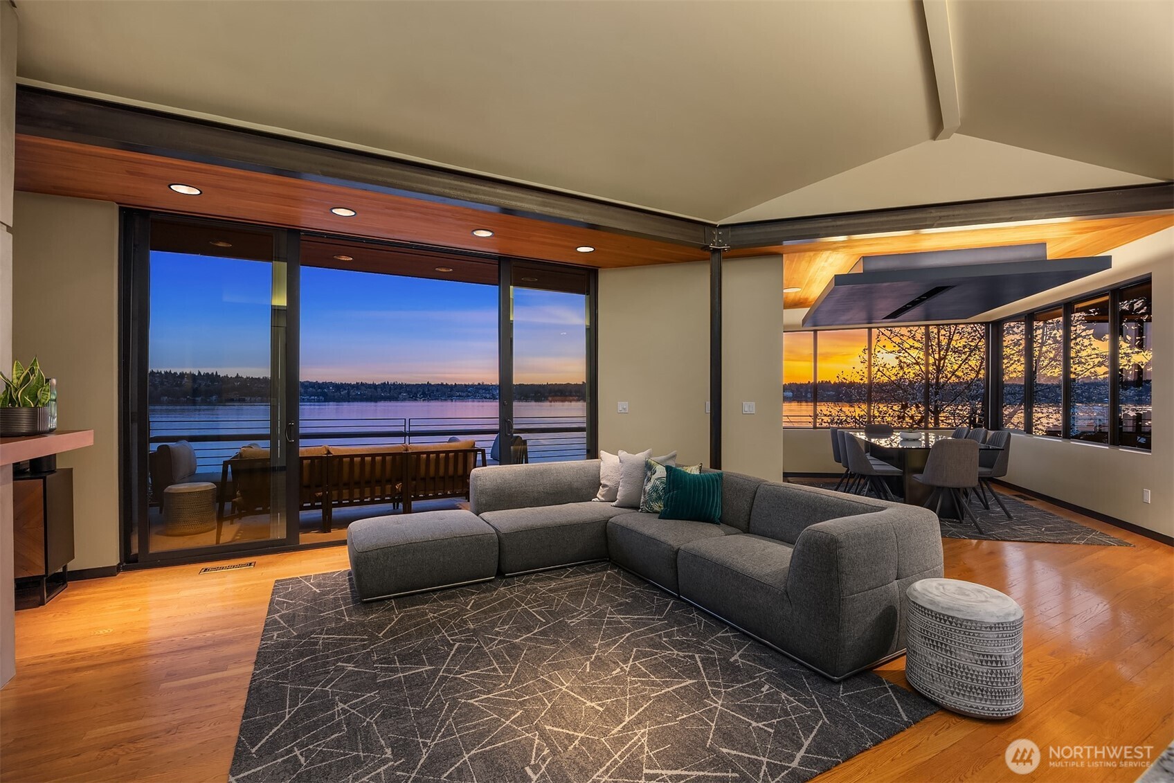 7703 W Mercer Way , Mercer Island, WA 98040
