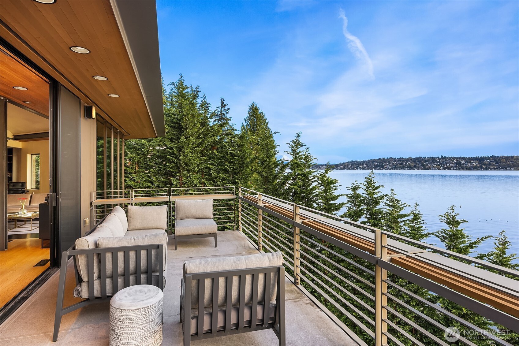 7703 W Mercer Way , Mercer Island, WA 98040