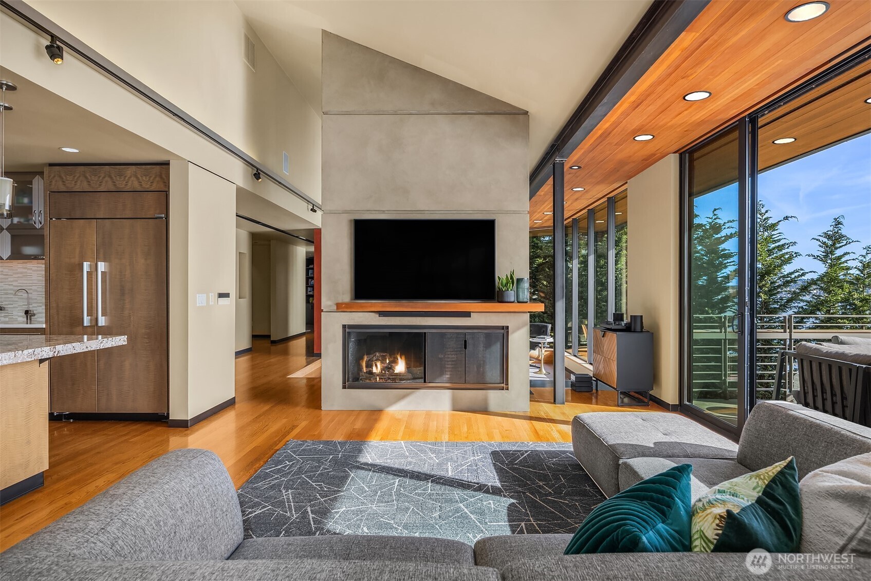 7703 W Mercer Way , Mercer Island, WA 98040