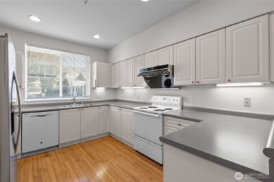 16125 Juanita Woodinville Way NE #219, Bothell, WA 98011 - Photo 12
