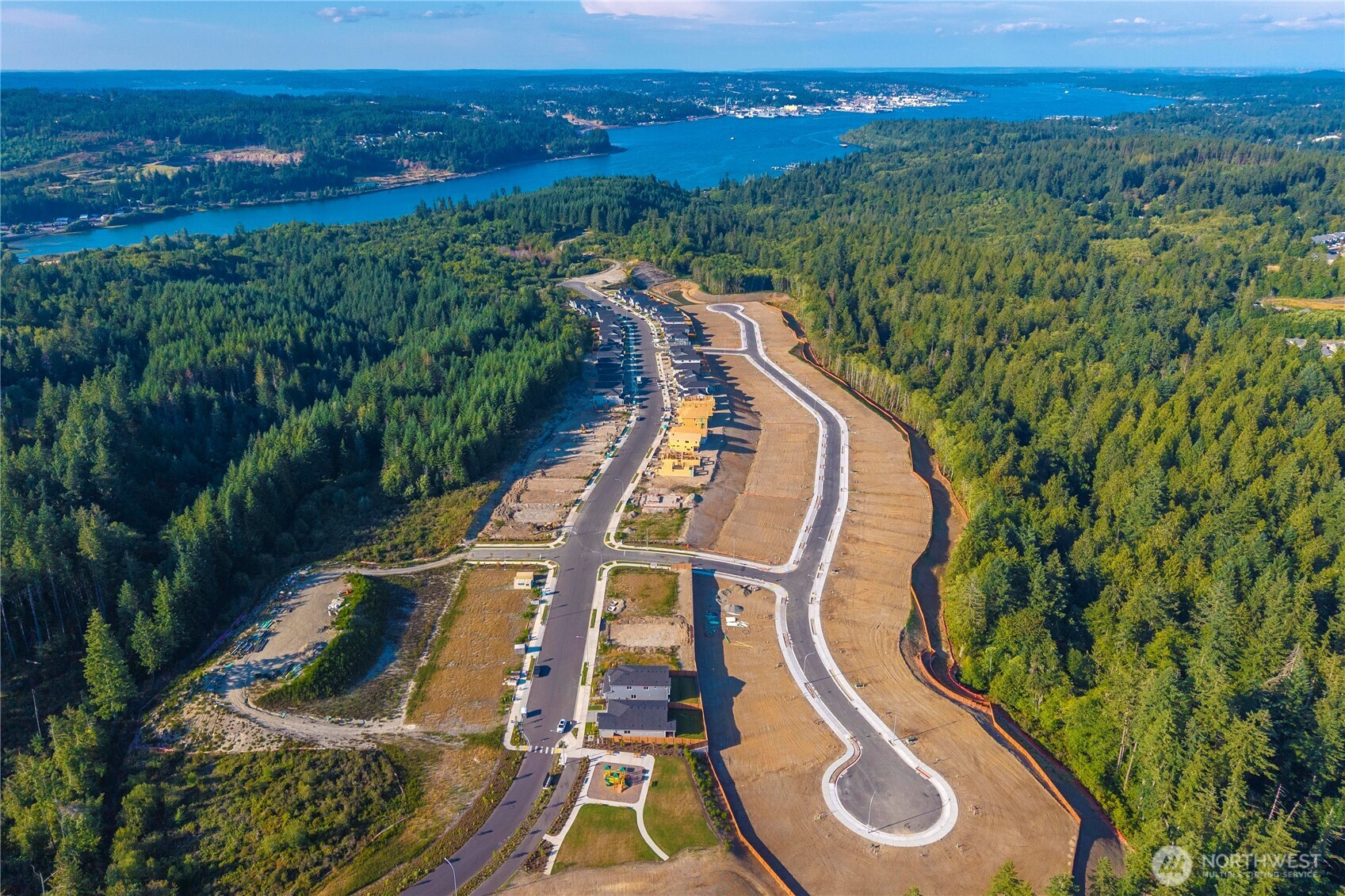3954 Flat Top Dr Drive , Bremerton, WA 98312
