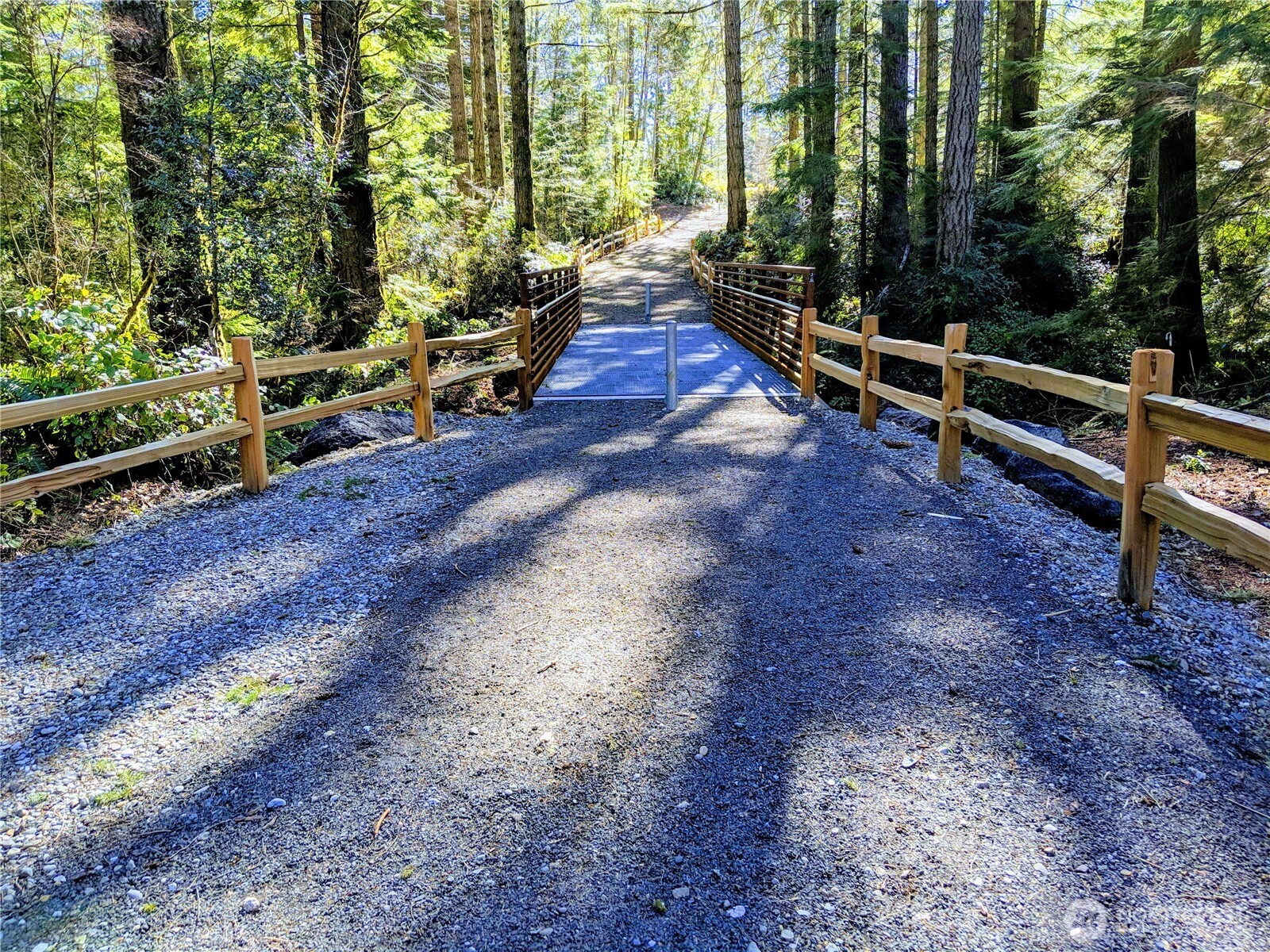 3950 Flat Top Drive , Bremerton, WA 98312