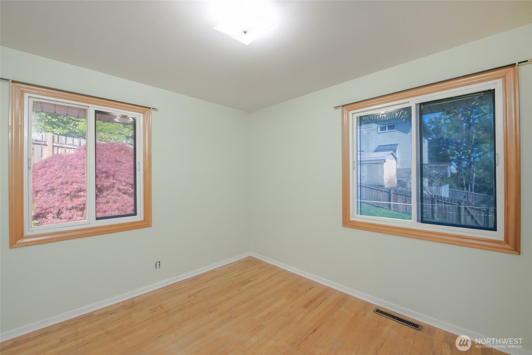 2022 S 108th Street , Seattle, WA 98168