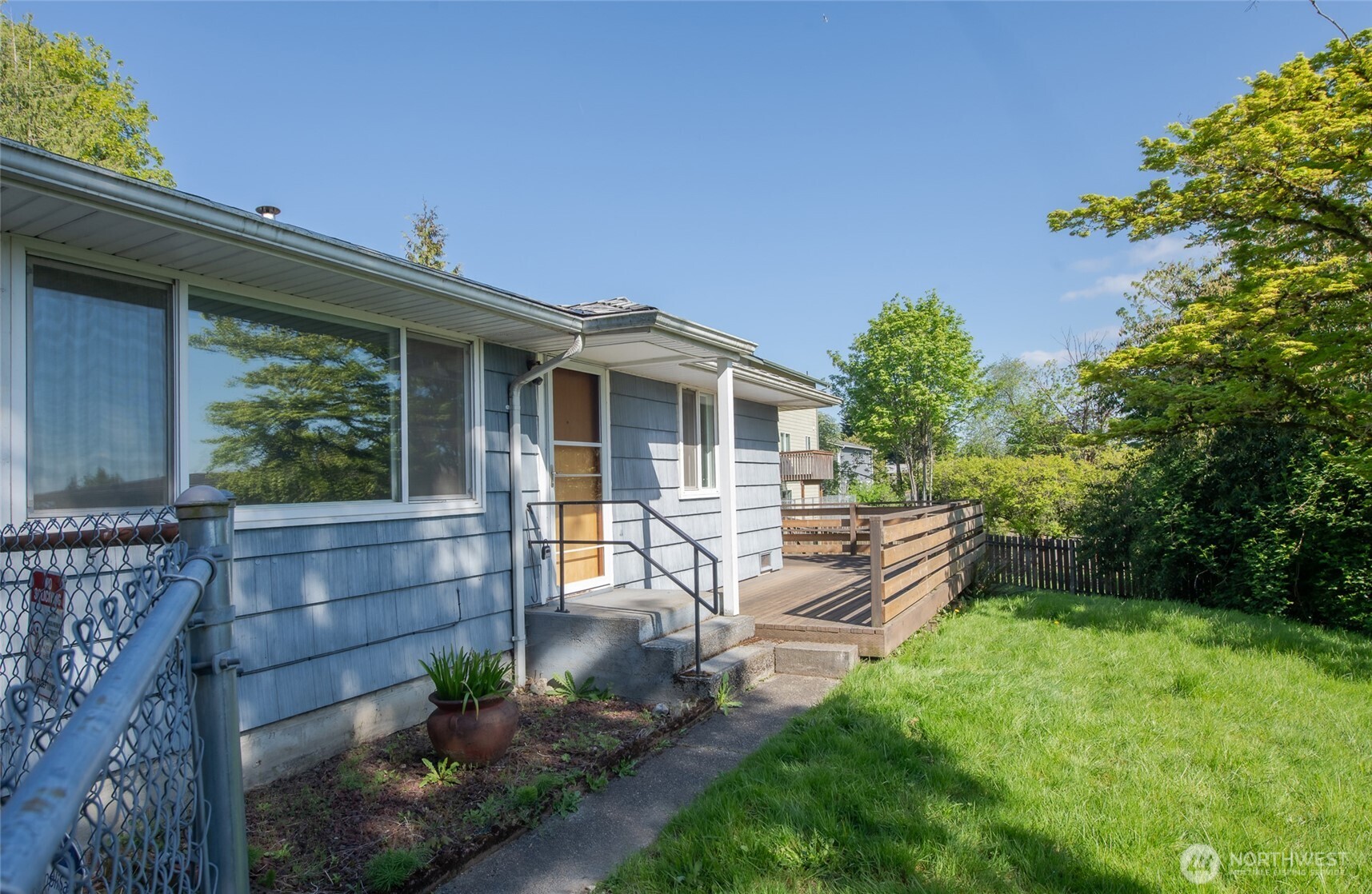 2022 S 108th Street , Seattle, WA 98168