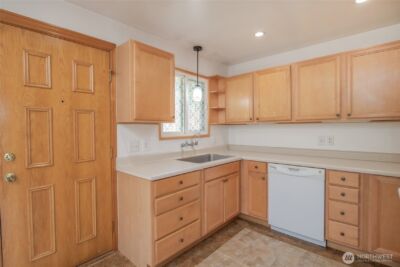 2022 S 108th Street , Seattle, WA 98168 - Photo 6