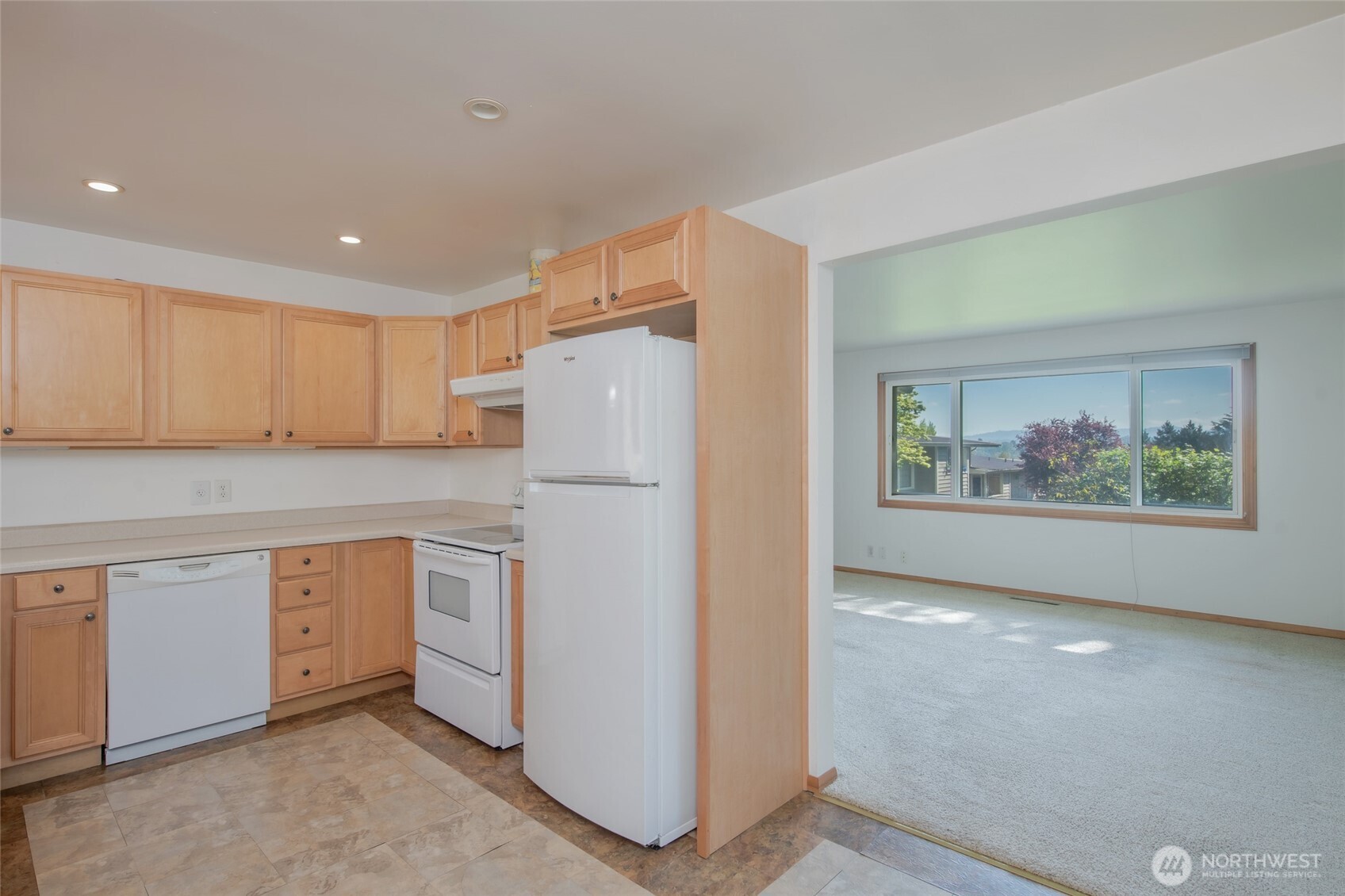 2022 S 108th Street , Seattle, WA 98168