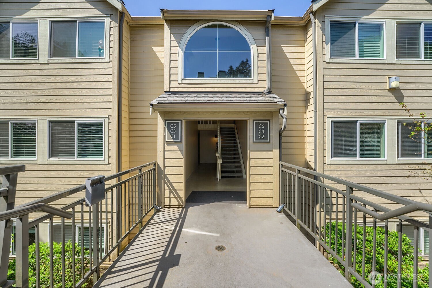 3811 130 Lane SE, Bellevue, WA 98006
