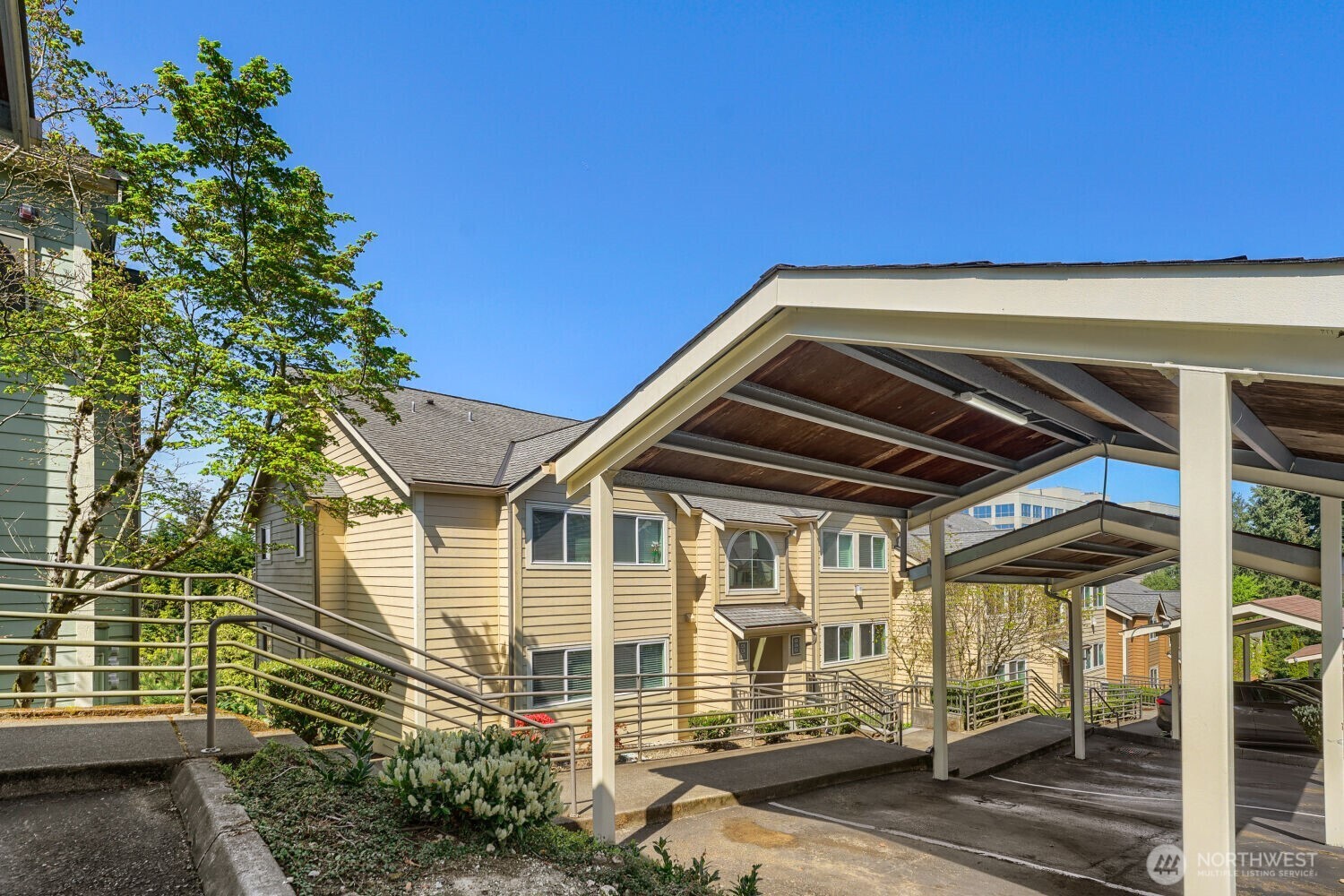 3811 130 Lane SE, Bellevue, WA 98006