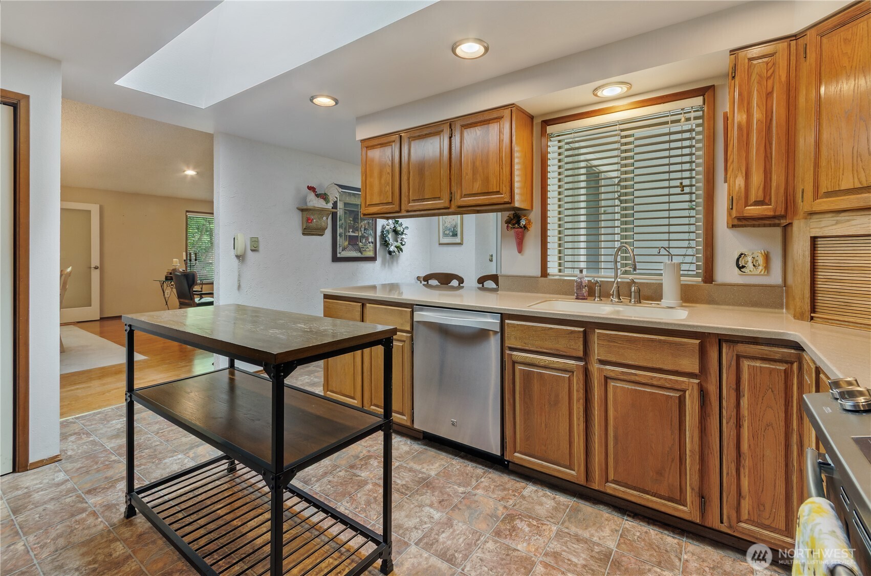 408 Stonewood Drive SE, Olympia, WA 98513