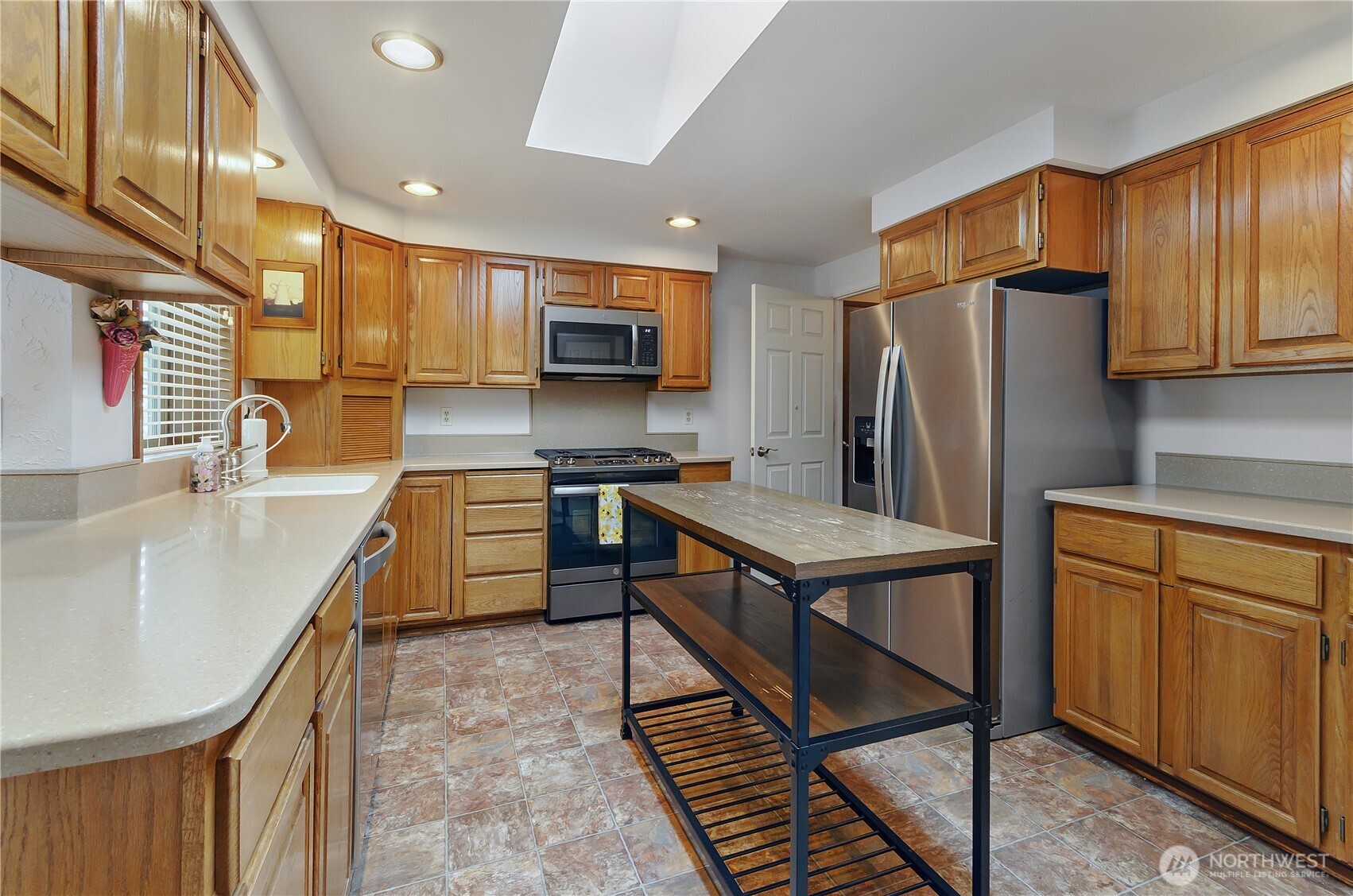 408 Stonewood Drive SE, Olympia, WA 98513