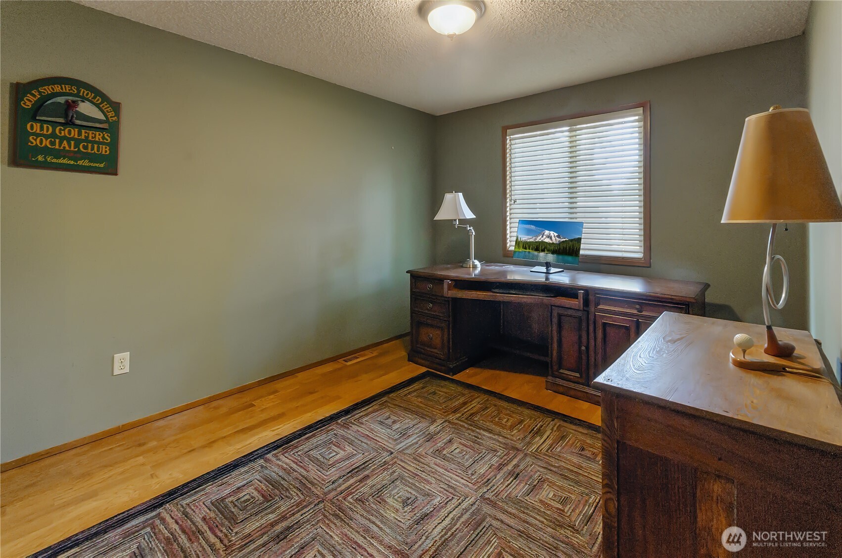 408 Stonewood Drive SE, Olympia, WA 98513