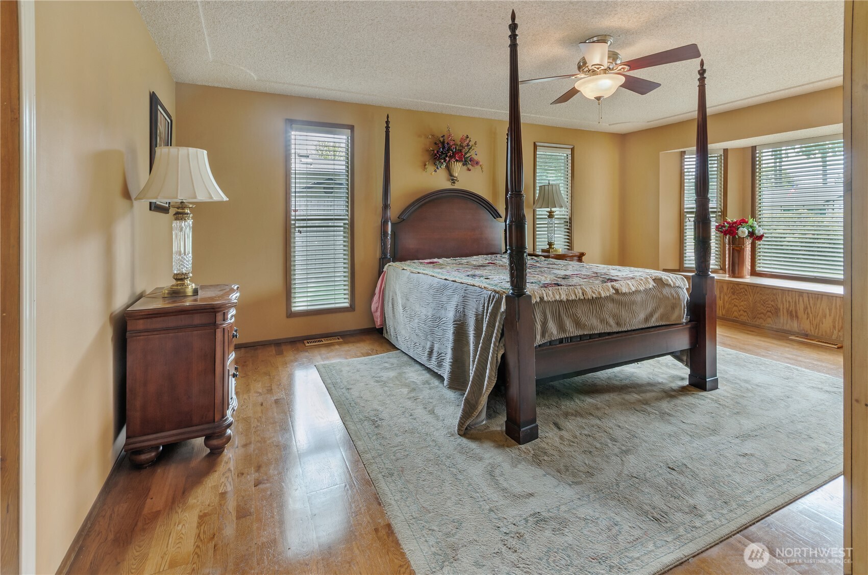 408 Stonewood Drive SE, Olympia, WA 98513