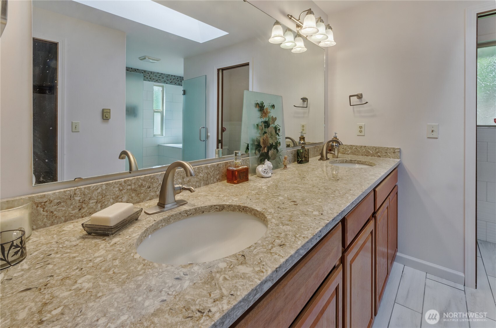 408 Stonewood Drive SE, Olympia, WA 98513
