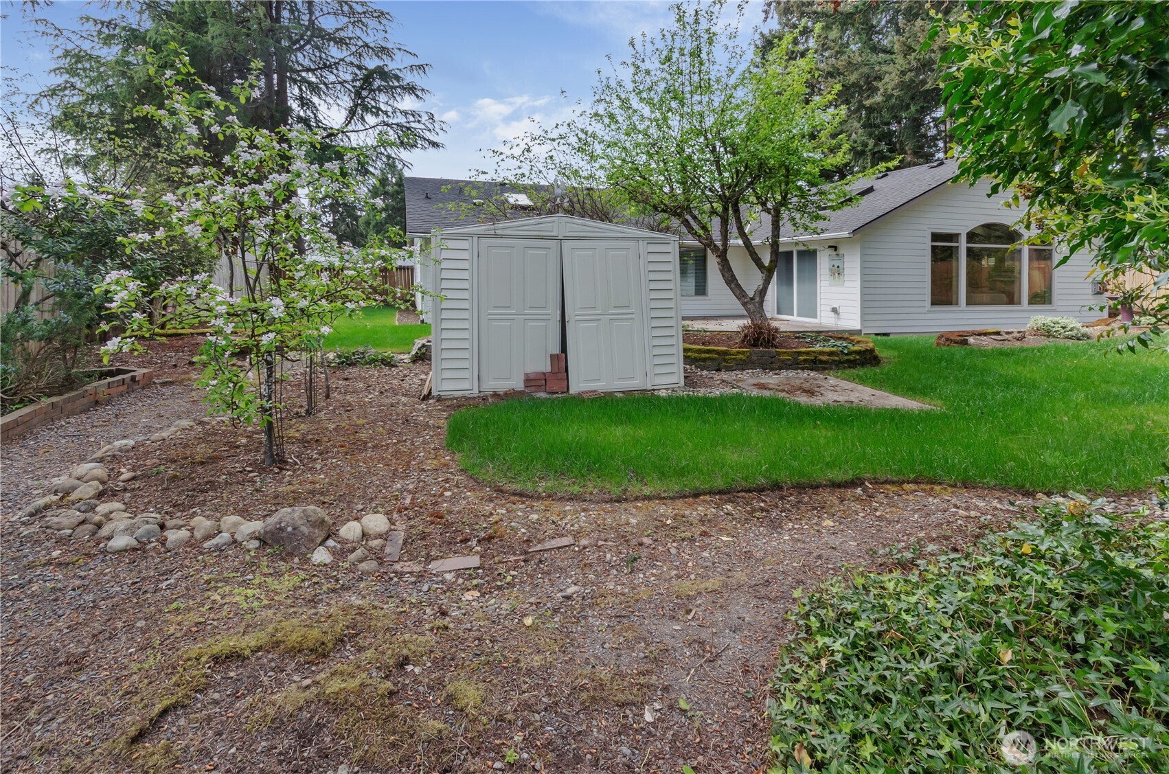 408 Stonewood Drive SE, Olympia, WA 98513