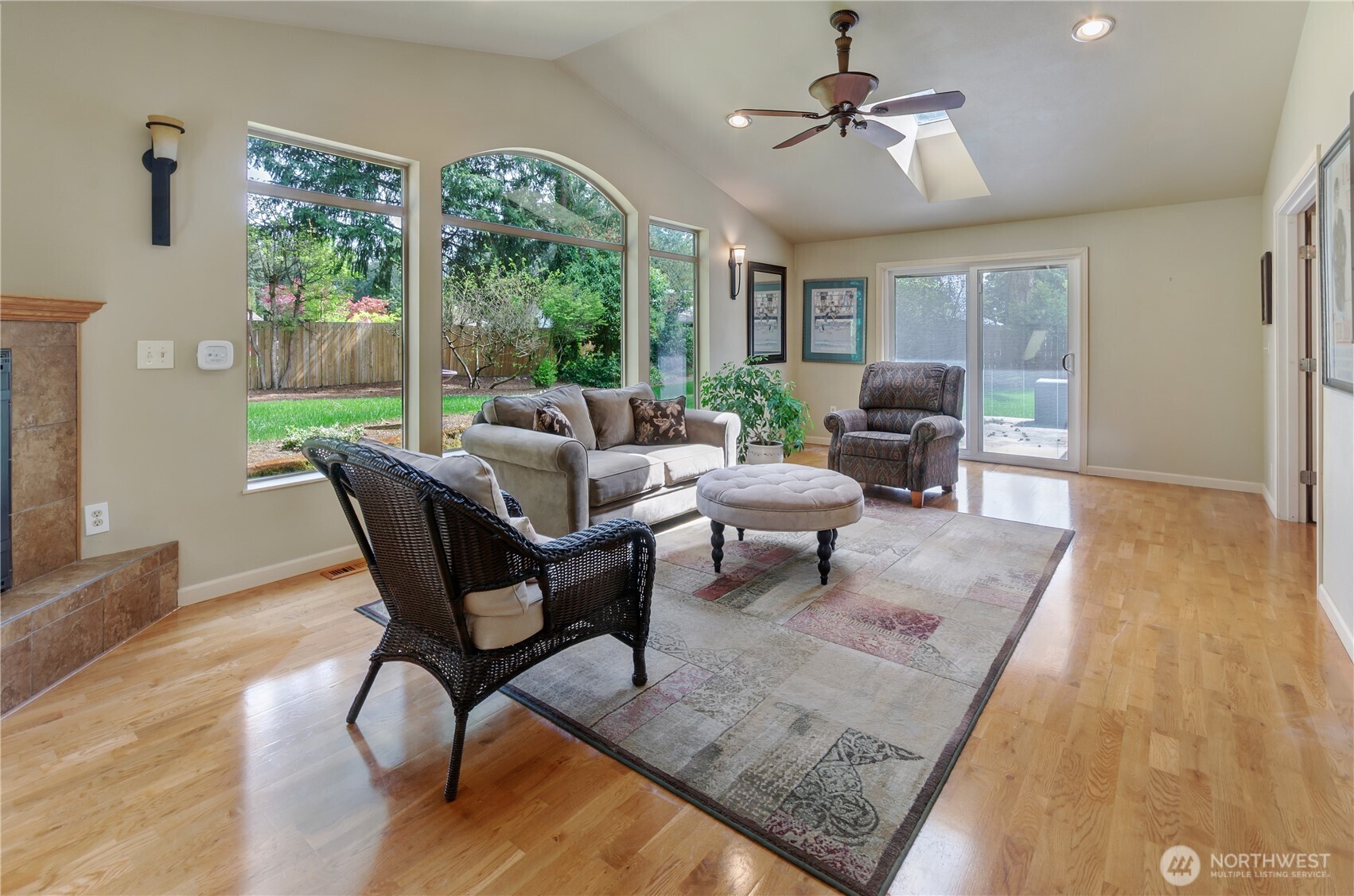 408 Stonewood Drive SE, Olympia, WA 98513