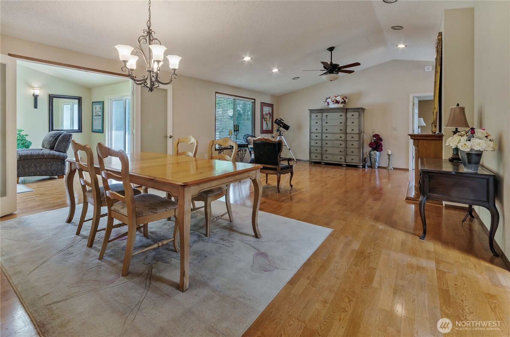 408 Stonewood Drive SE, Olympia, WA 98513