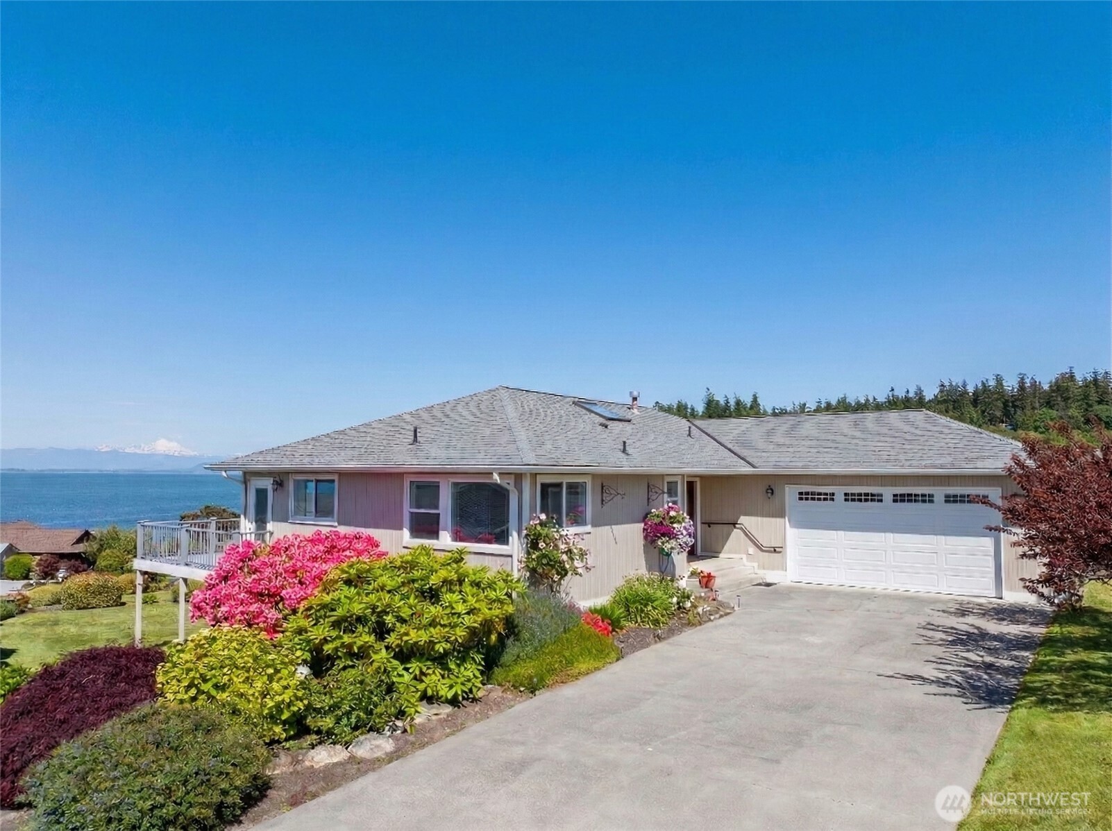 1042 Shorecrest Place , Camano Island, WA 98282