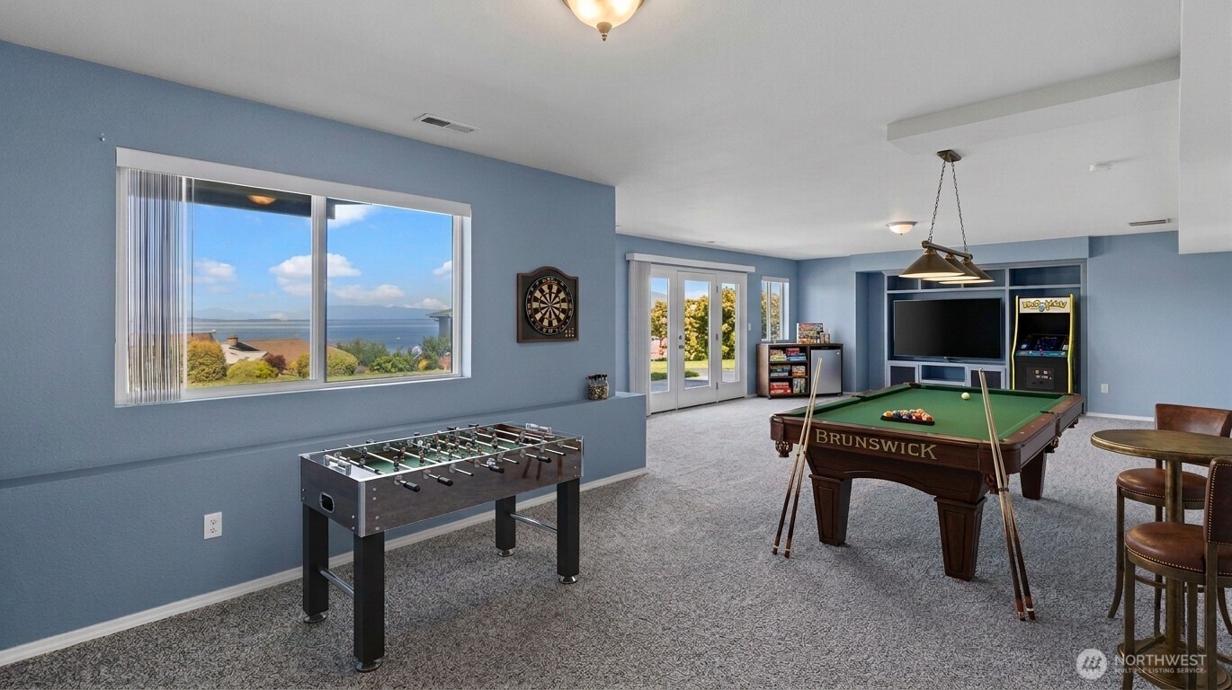 1042 Shorecrest Place , Camano Island, WA 98282
