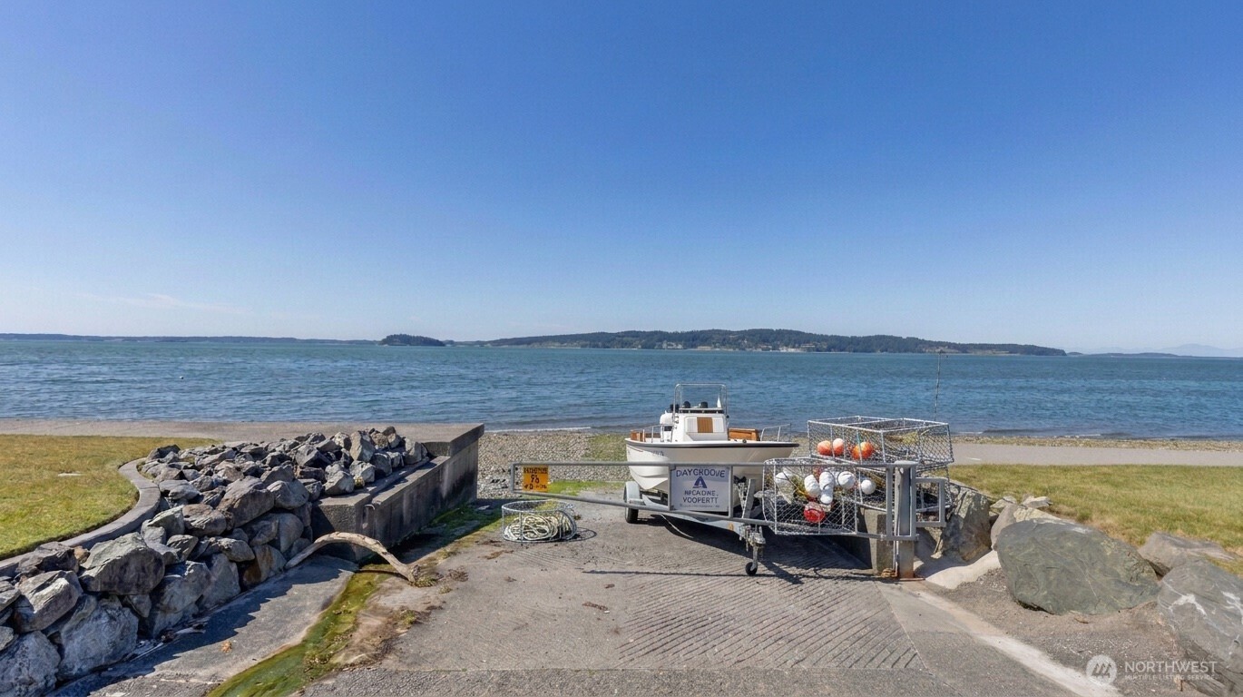1042 Shorecrest Place , Camano Island, WA 98282