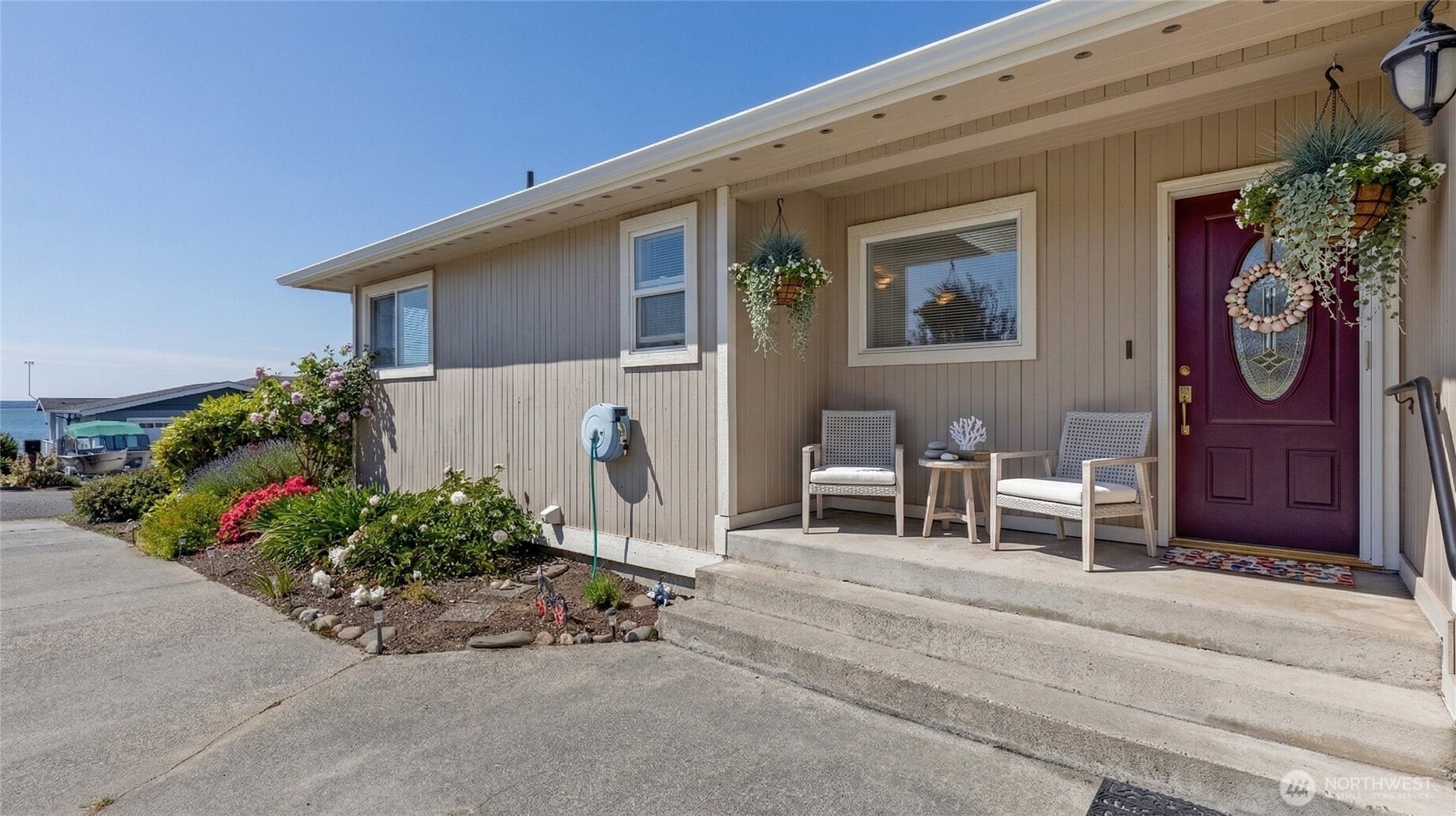 1042 Shorecrest Place , Camano Island, WA 98282