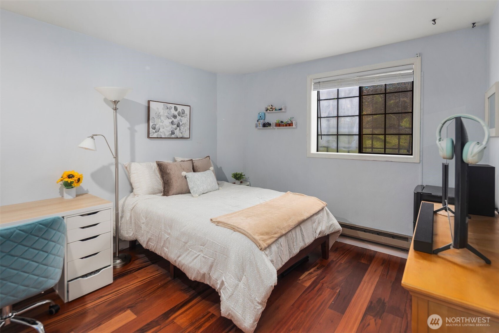 11419 99th Place NE #102, Kirkland, WA 98033