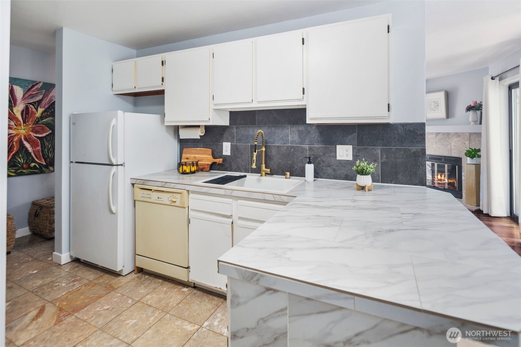 11419 99th Place NE #102, Kirkland, WA 98033