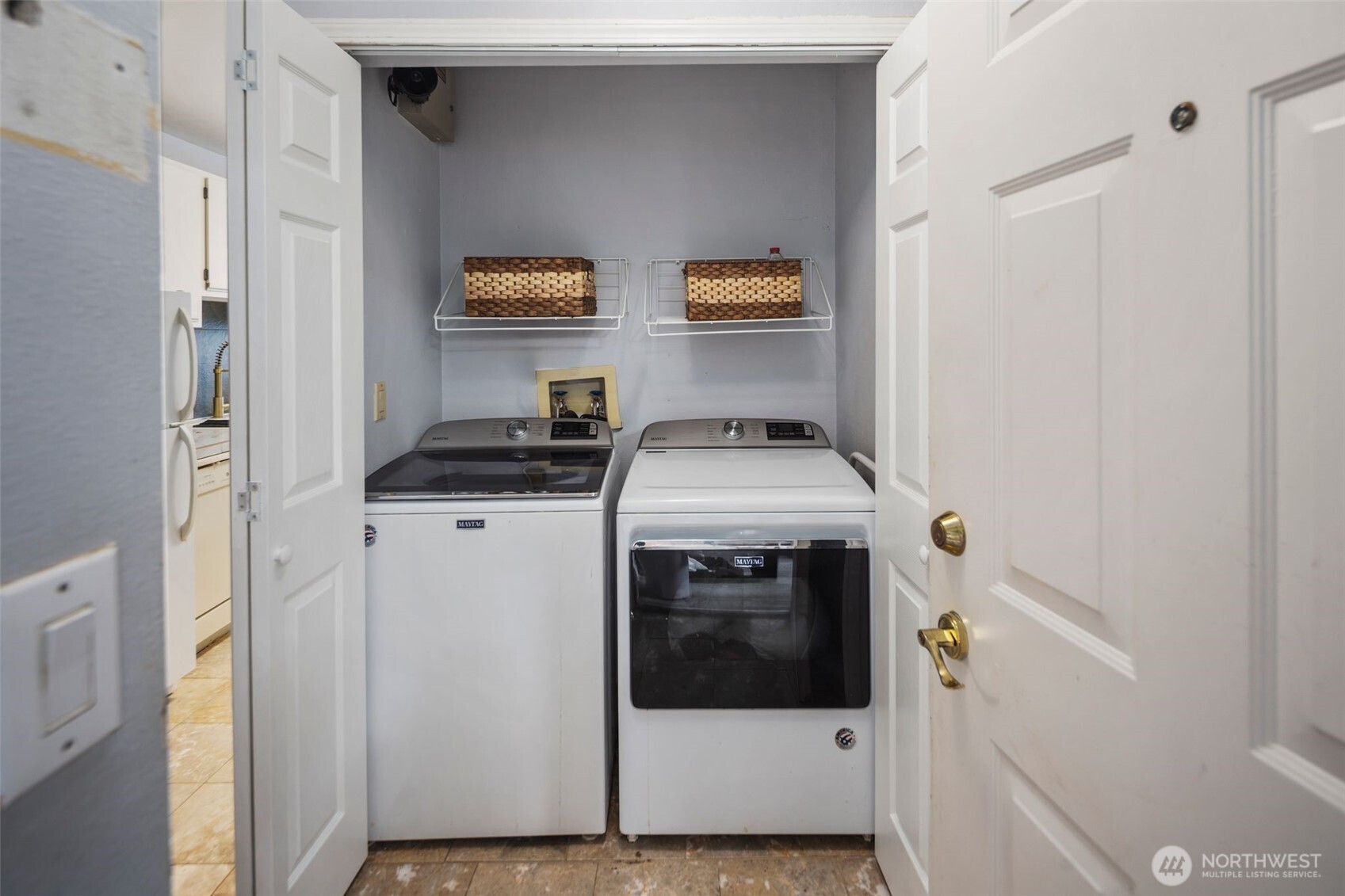 11419 99th Place NE #102, Kirkland, WA 98033