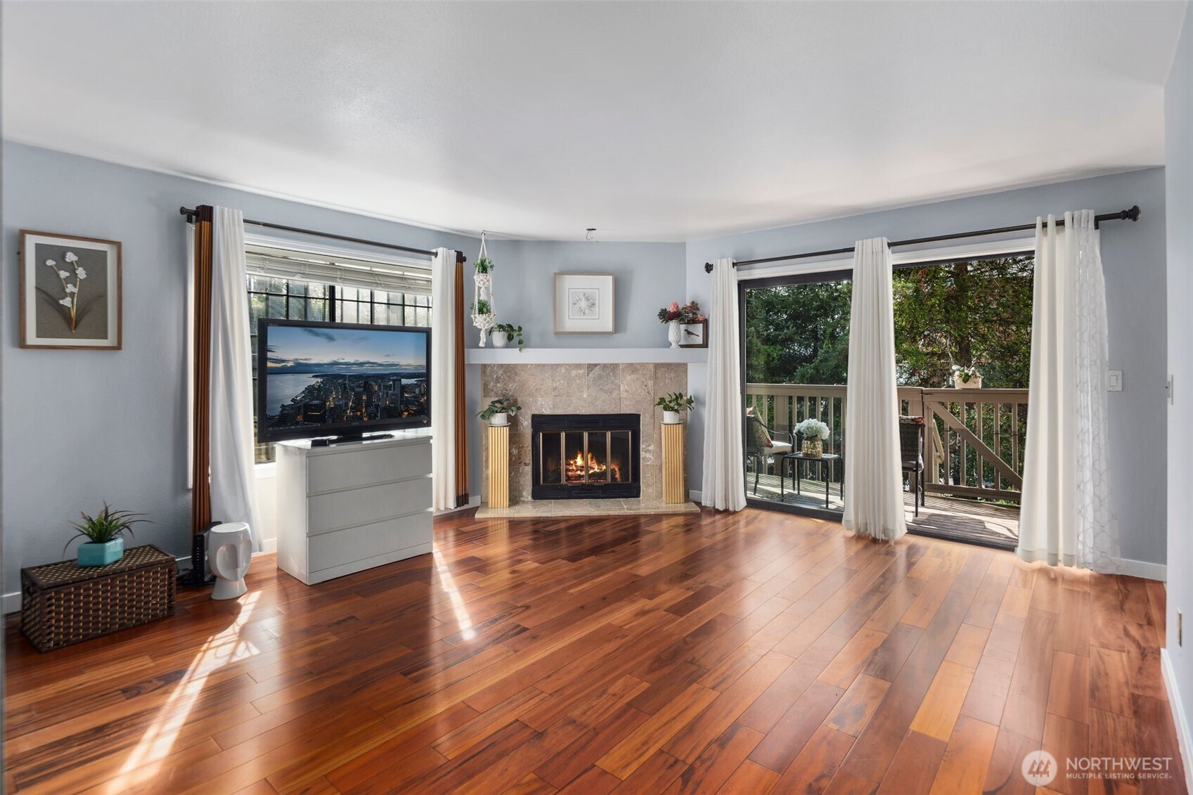 11419 99th Place NE #102, Kirkland, WA 98033