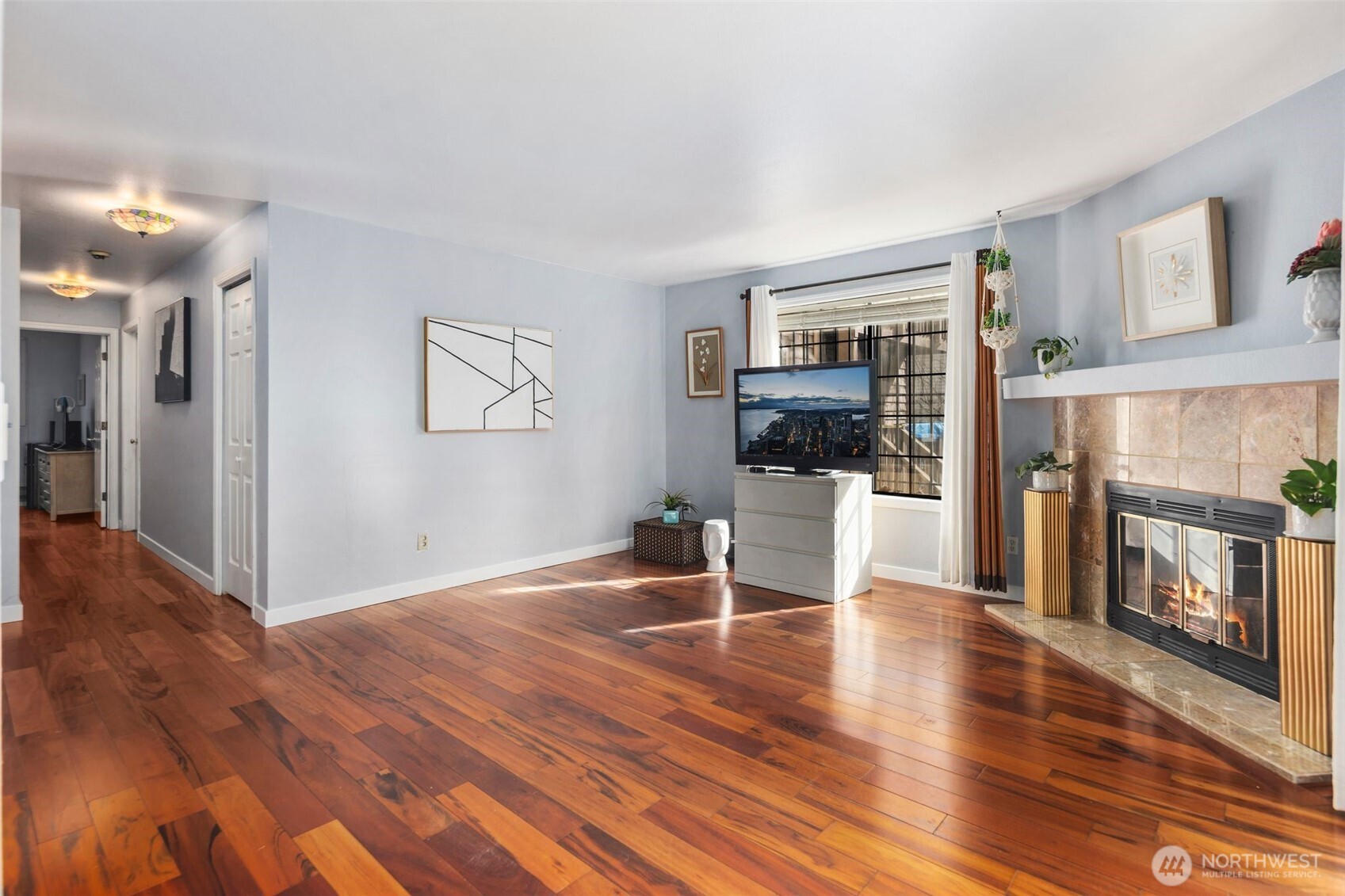 11419 99th Place NE #102, Kirkland, WA 98033