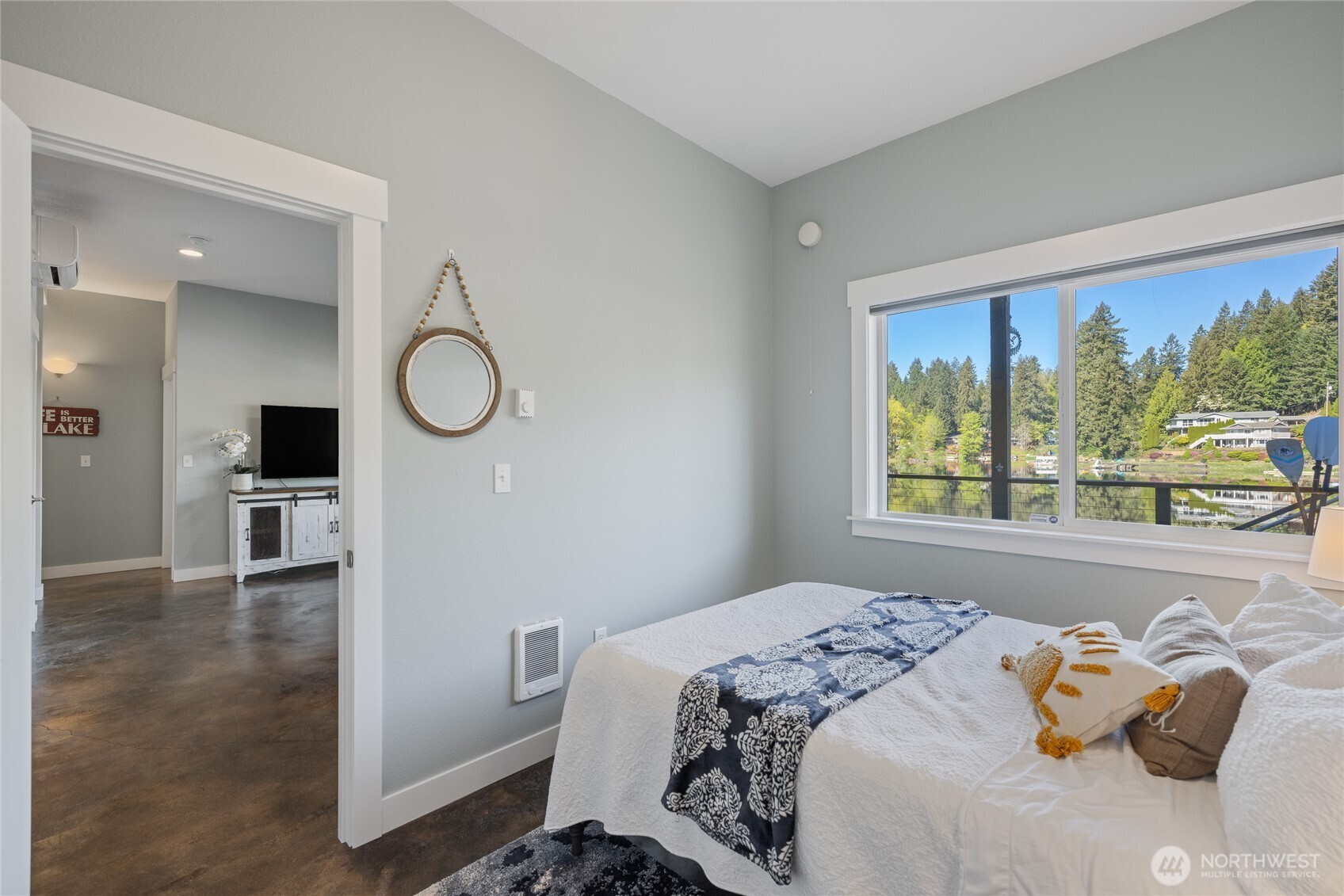 4937 Thompson Lane SE, Olympia, WA 98513