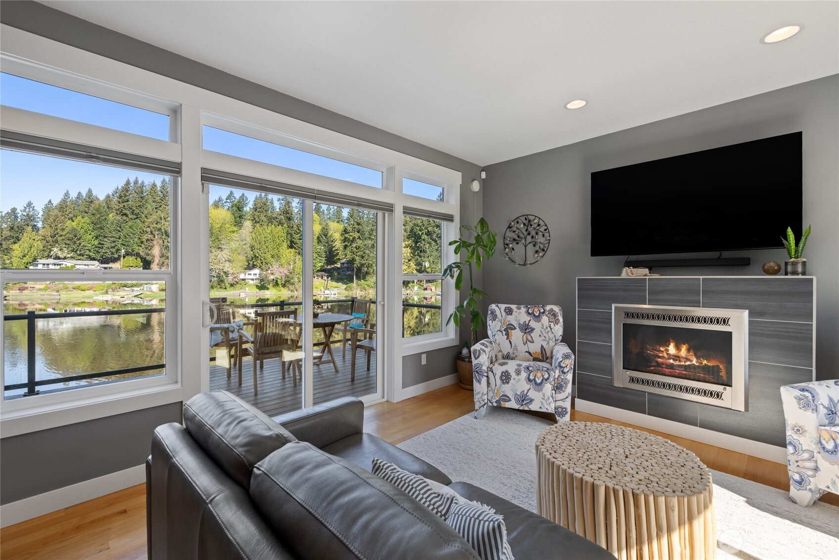 4937 Thompson Lane SE, Olympia, WA 98513