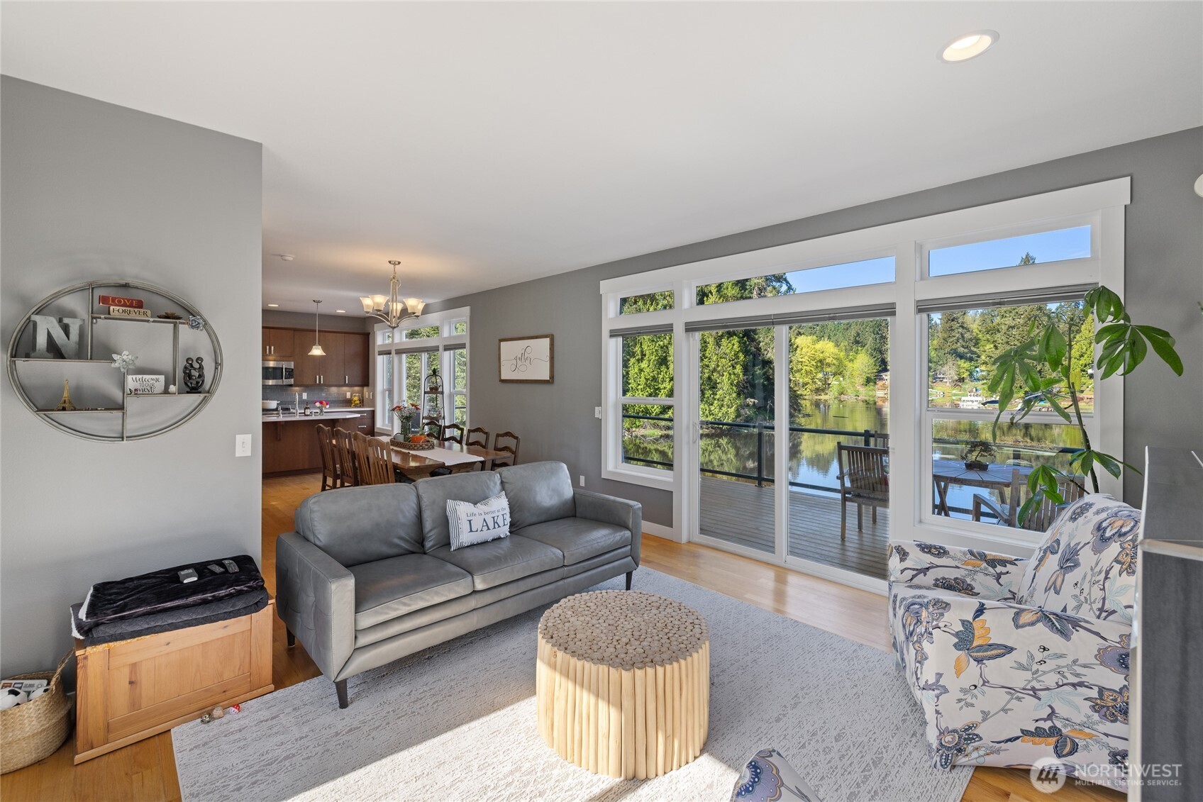 4937 Thompson Lane SE, Olympia, WA 98513