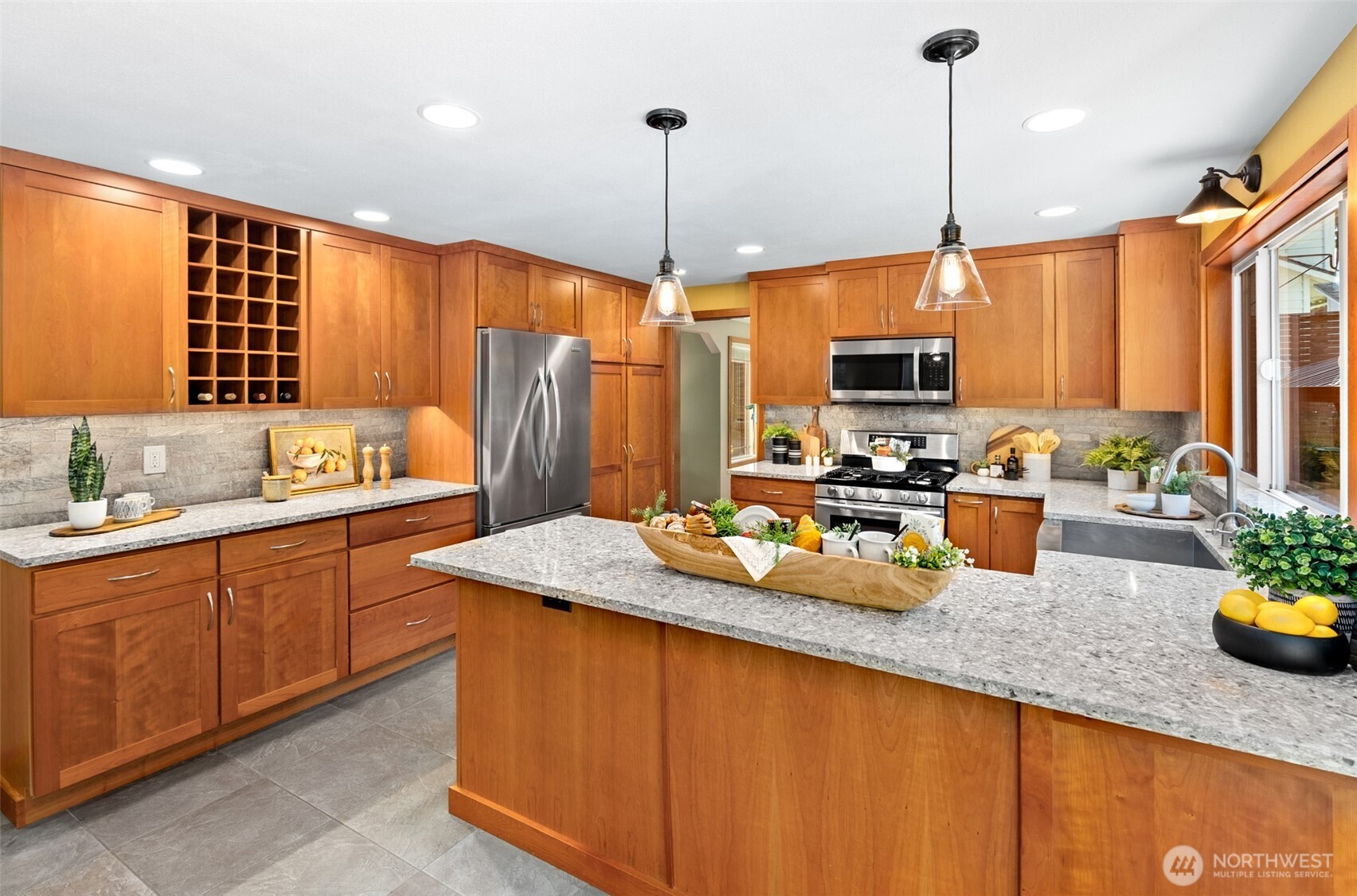 3703 98th Street SE, Everett, WA 98208