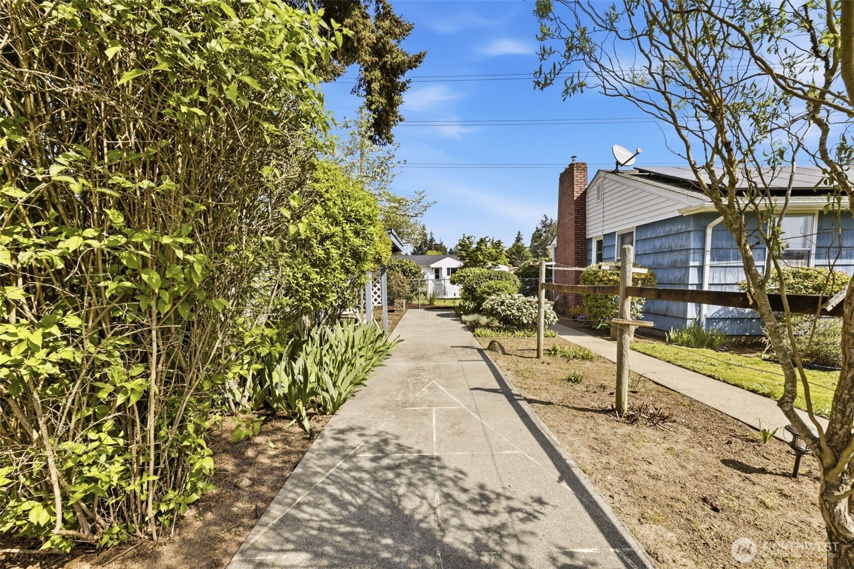 614 E 84th Street , Tacoma, WA 98445