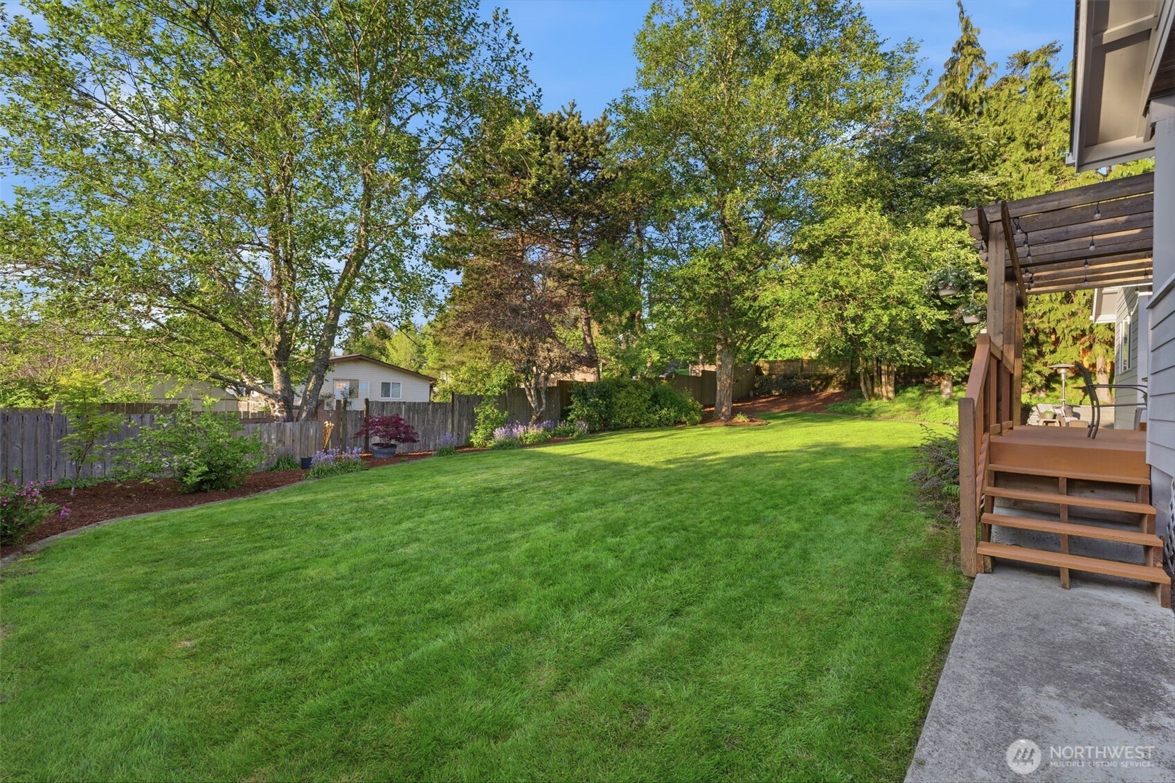 707 Gove Street , Steilacoom, WA 98388