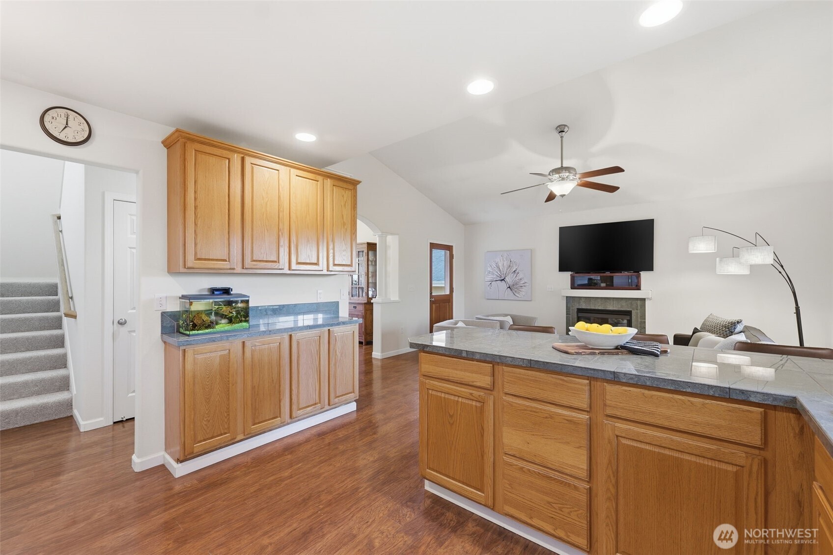 707 Gove Street , Steilacoom, WA 98388