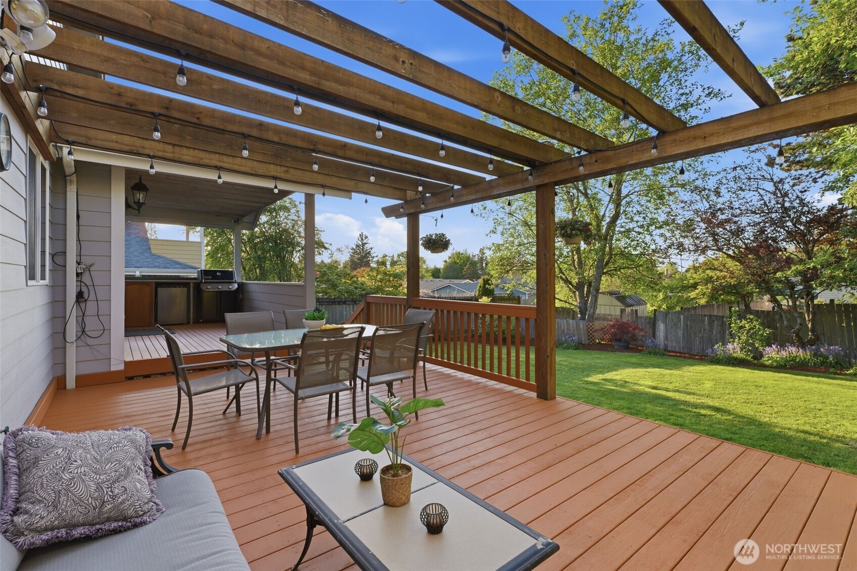 707 Gove Street , Steilacoom, WA 98388