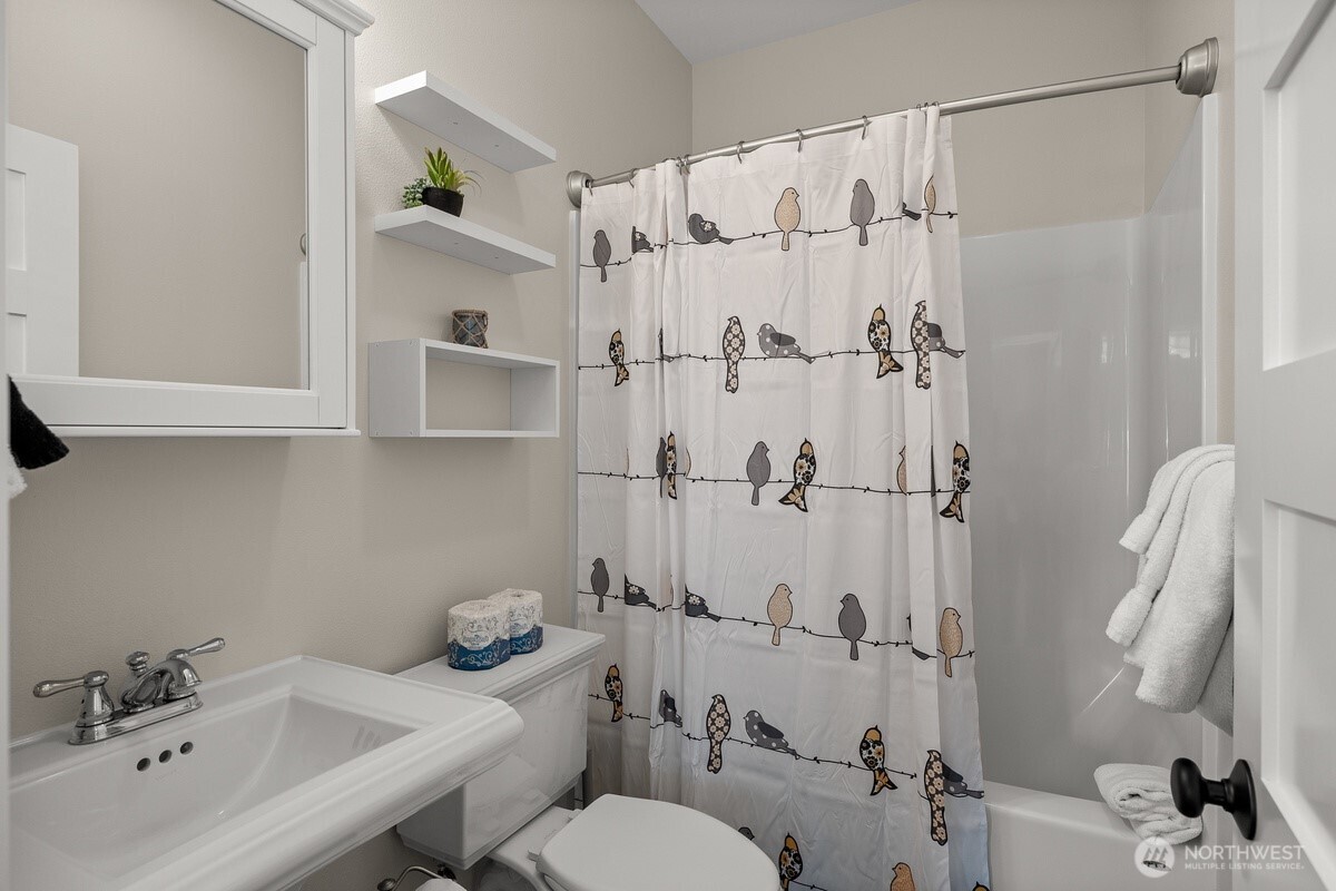 40 Cedar Run Loop , Pacific Beach, WA 98571