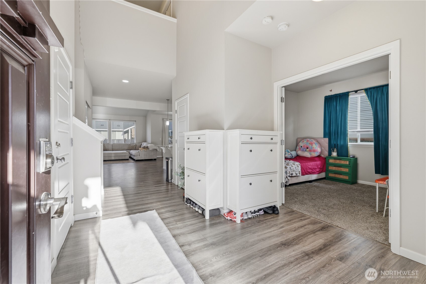 9945 Jackson St SE , Yelm, WA 98597
