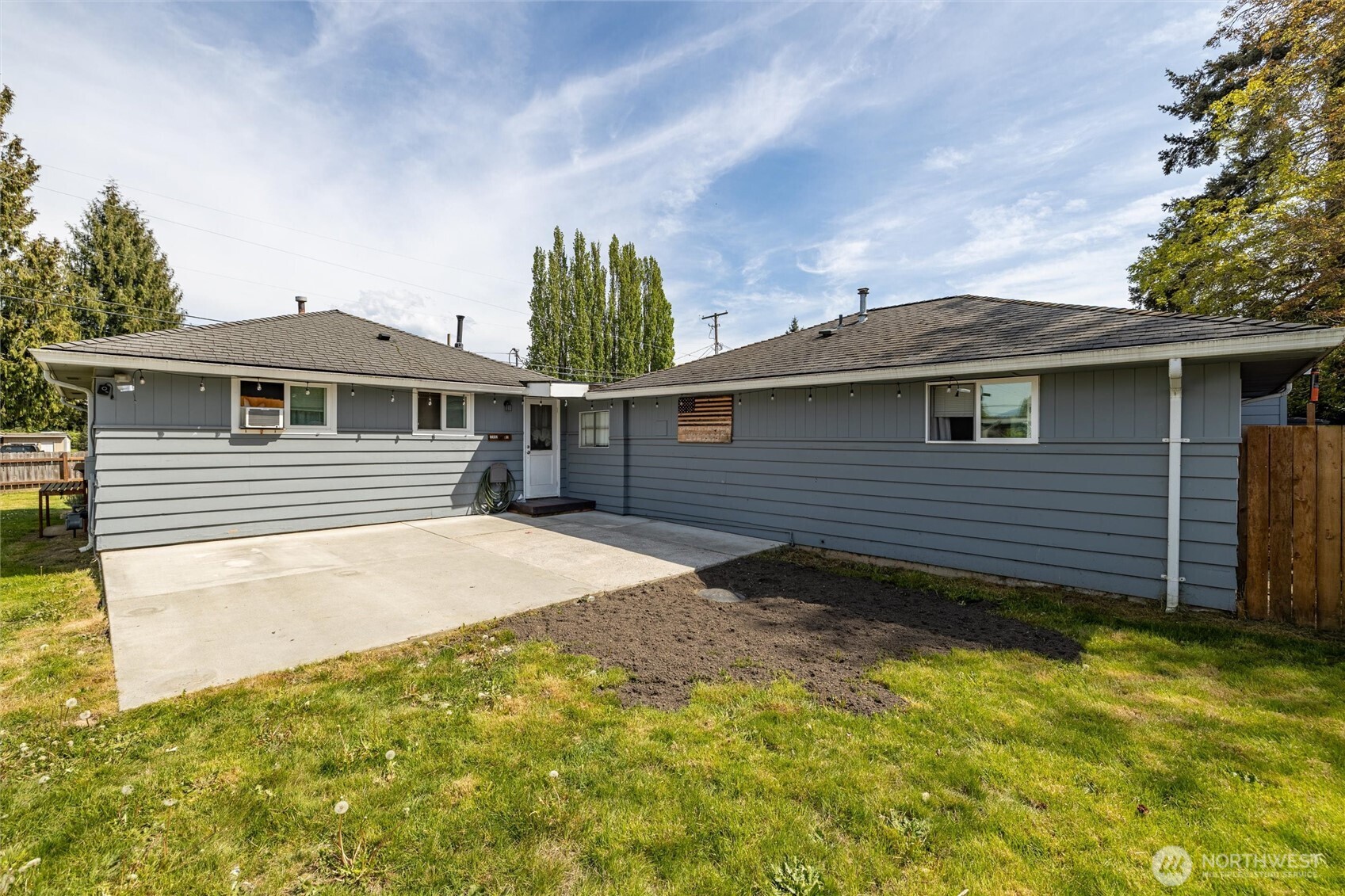 113 S Gardner Road , Burlington, WA 98233