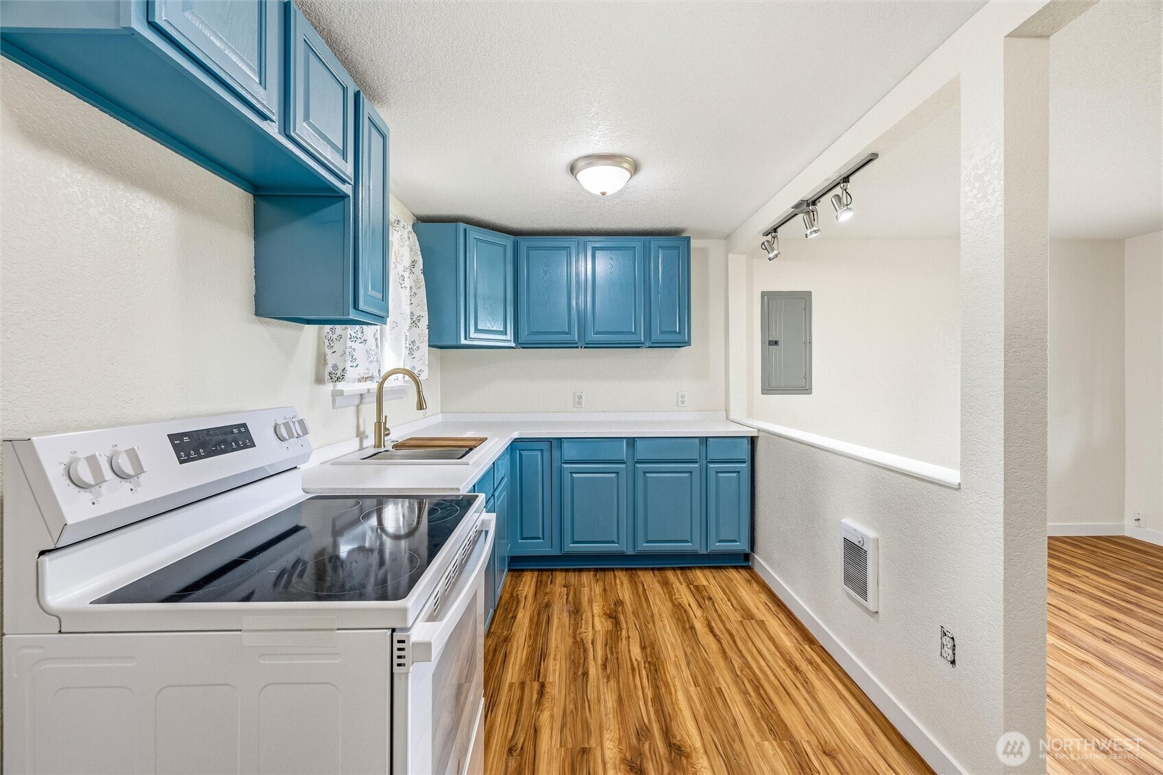 113 S Gardner Road , Burlington, WA 98233