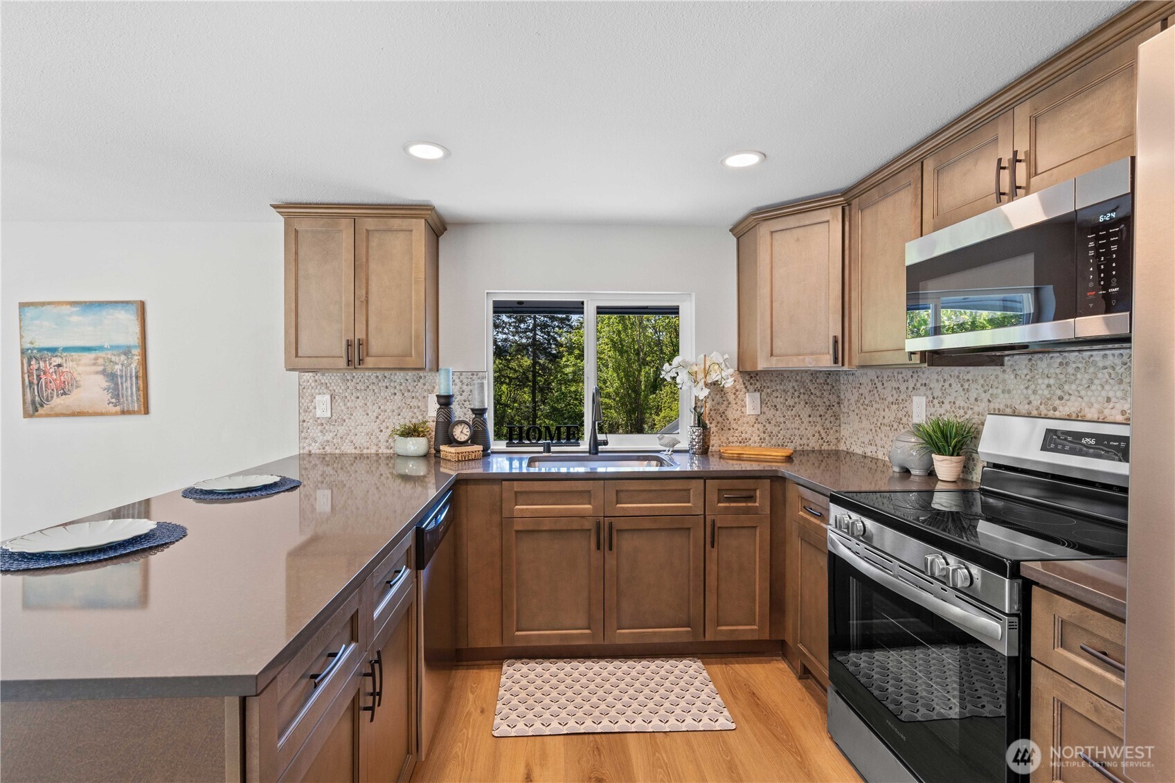 1920 E 36th Street , Tacoma, WA 98404