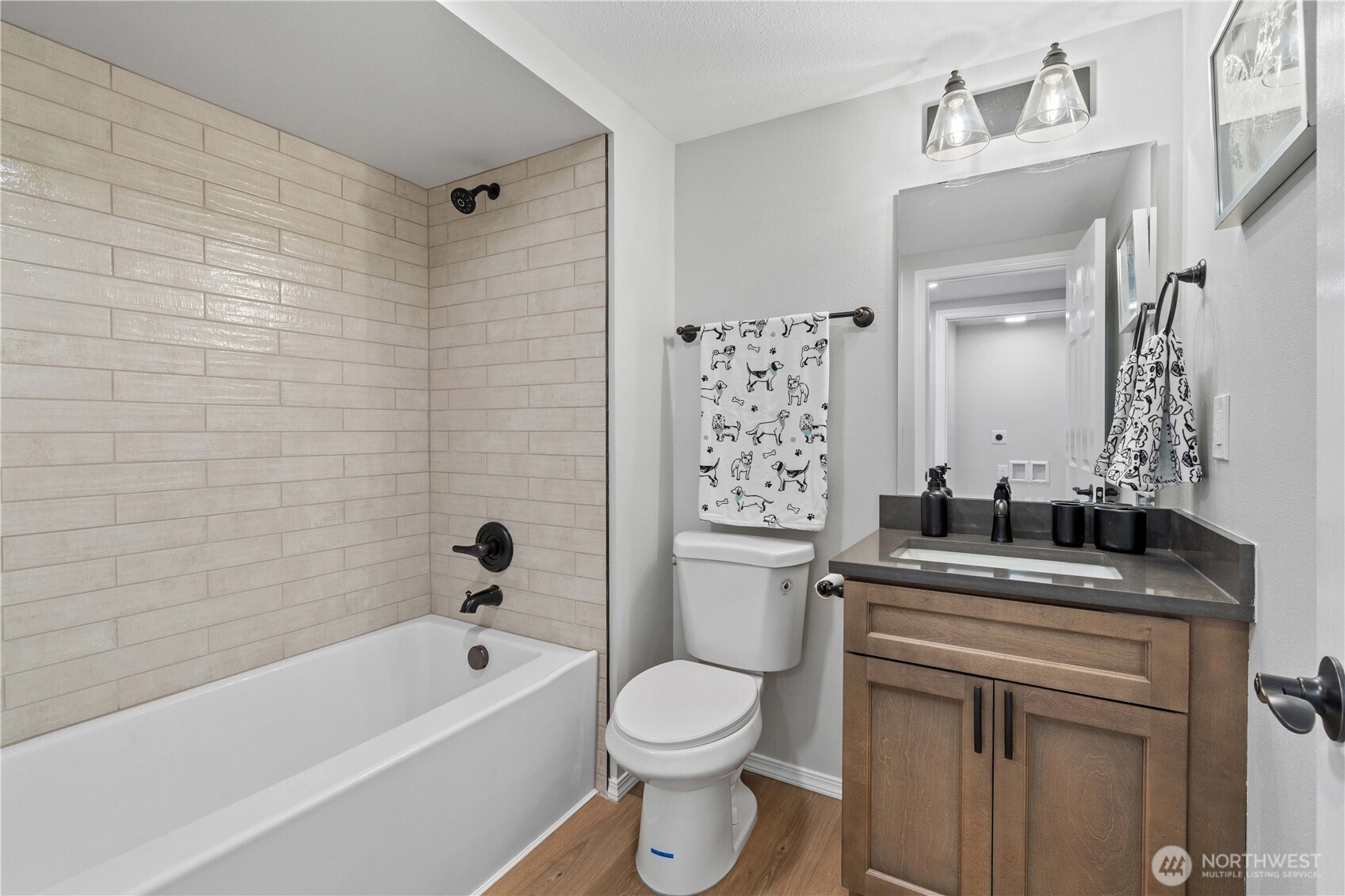 1920 E 36th Street , Tacoma, WA 98404
