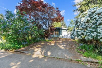 418 111th Avenue SE, Bellevue, WA 98004 - Photo 1