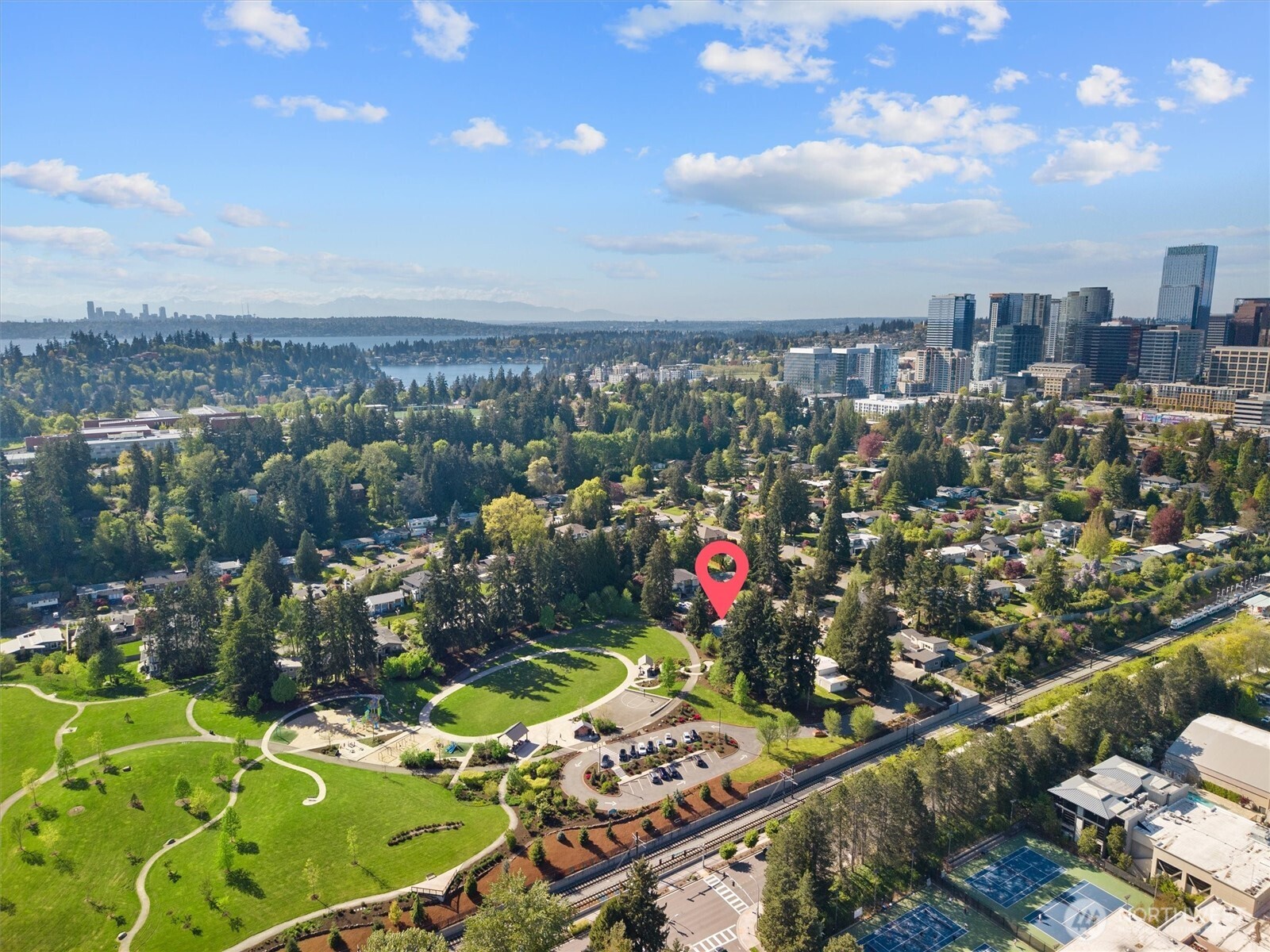 418 111th Avenue SE, Bellevue, WA 98004