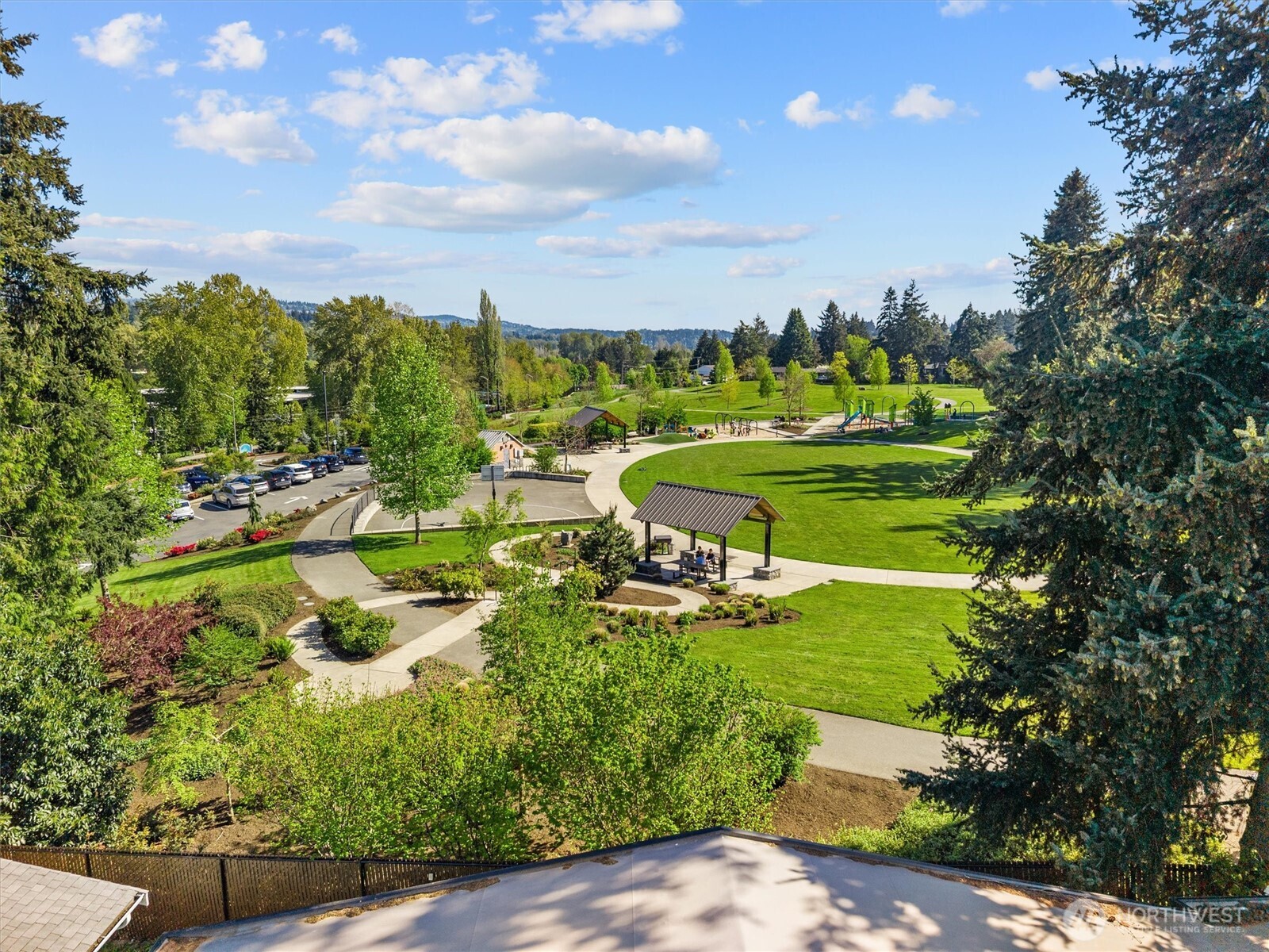 418 111th Avenue SE, Bellevue, WA 98004